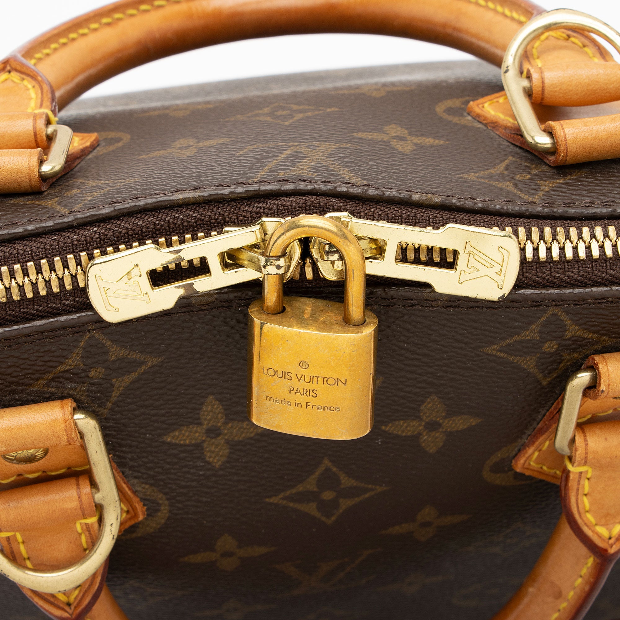 Louis Vuitton Vintage Monogram Canvas Alma PM Satchel (SHF-lsStEB)