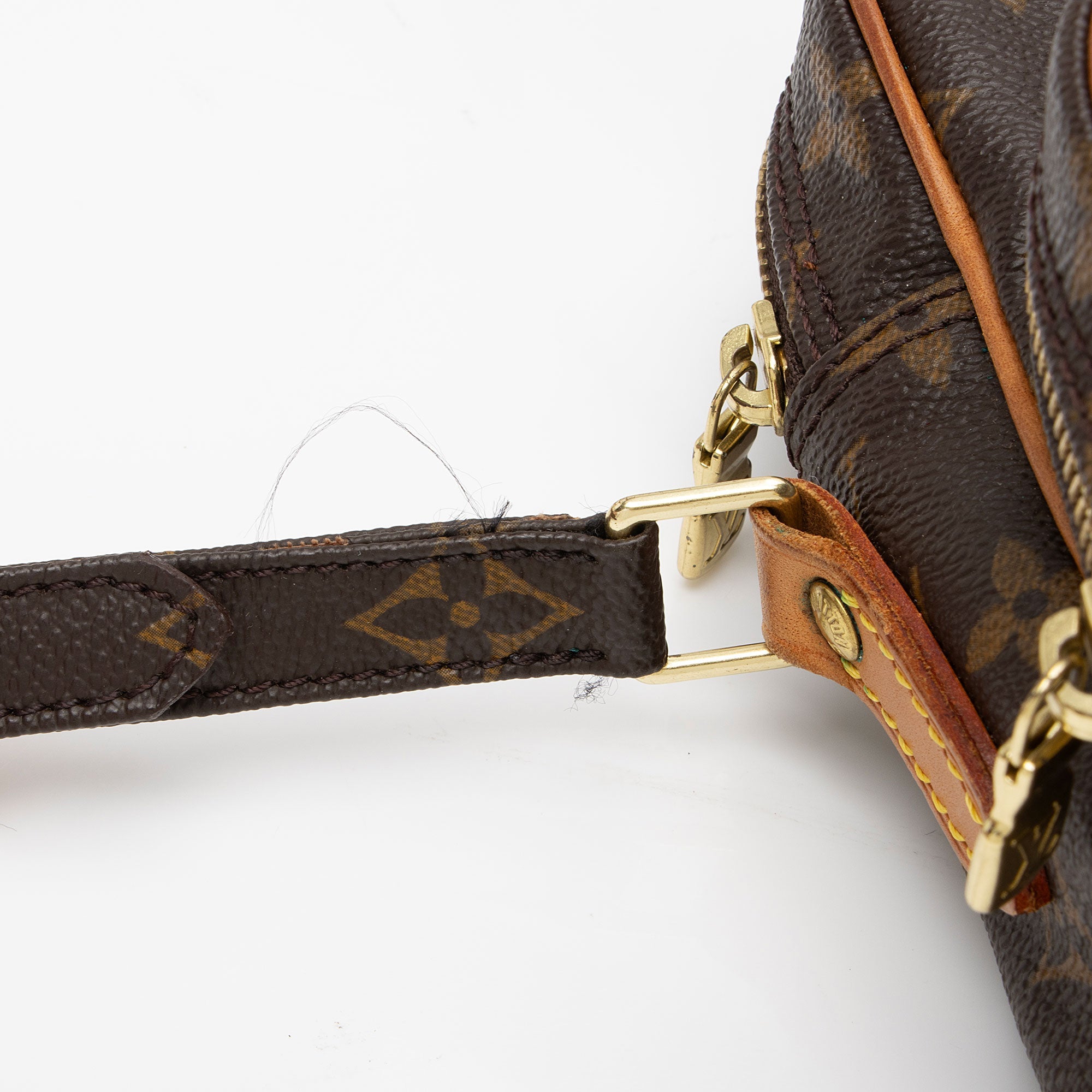 Louis Vuitton Vintage Monogram Canvas Amazone Shoulder Bag (SHF-zoC84k)