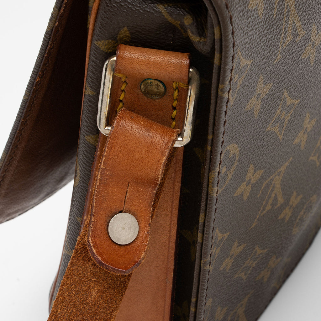 Louis Vuitton Vintage Monogram Canvas Cartouchiere GM Shoulder Bag (SHF-4wWmw7)