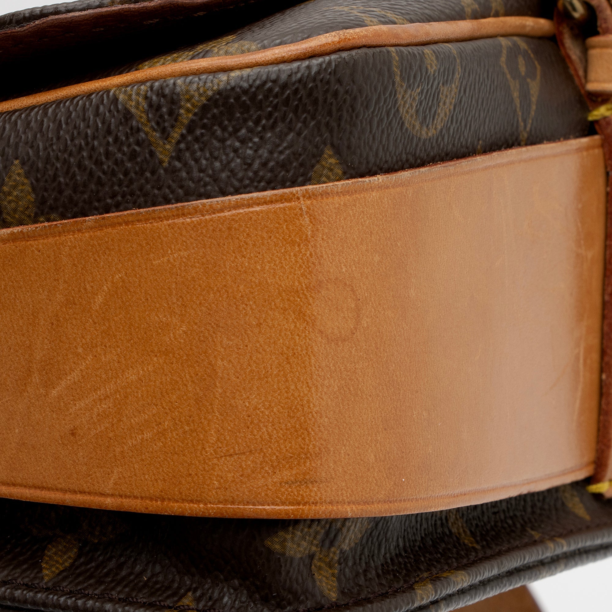 Louis Vuitton Vintage Monogram Canvas Cartouchiere MM Shoulder Bag (SHF-Ns6wrZ)