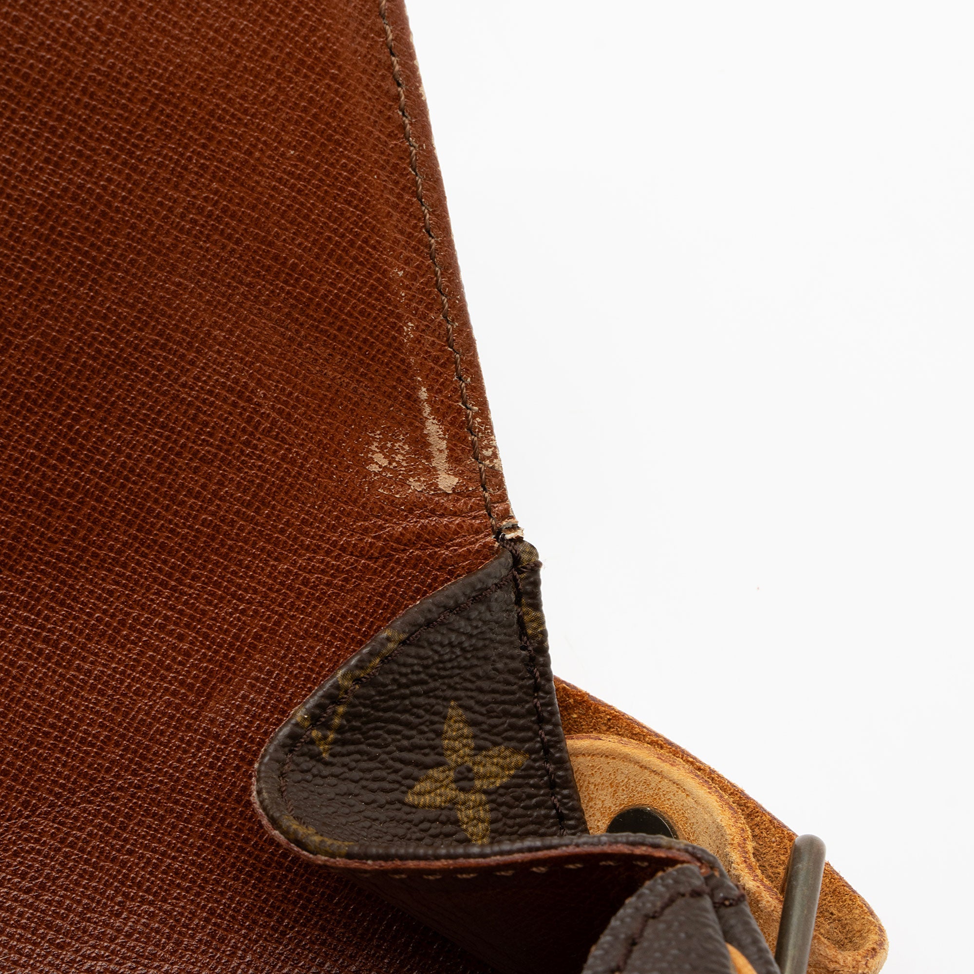 Louis Vuitton Vintage Monogram Canvas Cartouchiere MM Shoulder Bag (SHF-eoZXZQ)