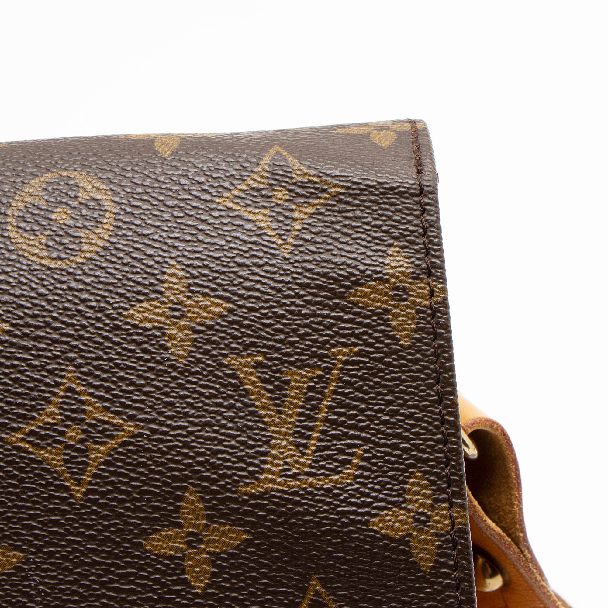 Louis Vuitton Vintage Monogram Canvas Cartouchiere MM Shoulder Bag (SHF-a2Ciyq)