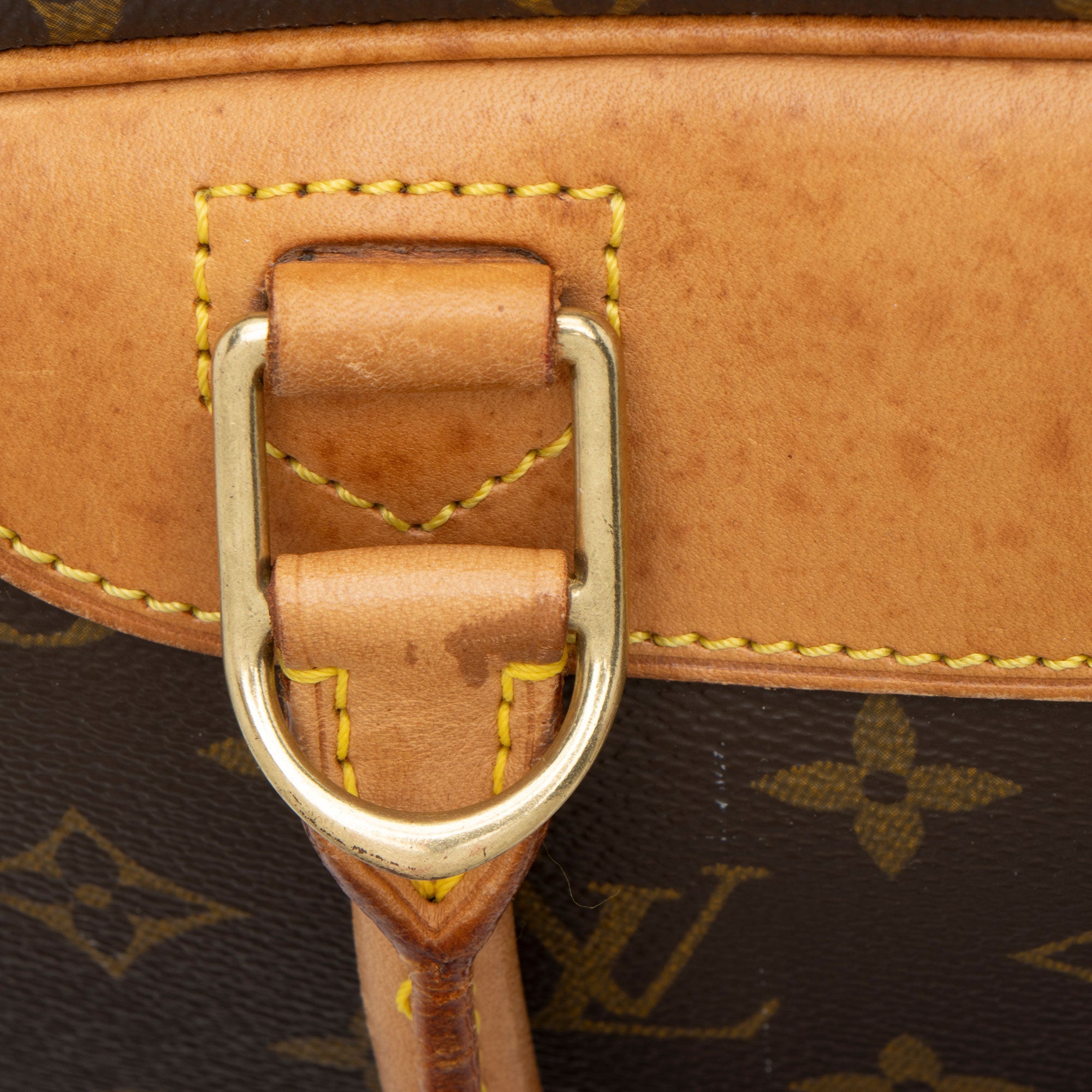 Louis Vuitton Vintage Monogram Canvas Deauville Satchel (SHF-YMAtwb)