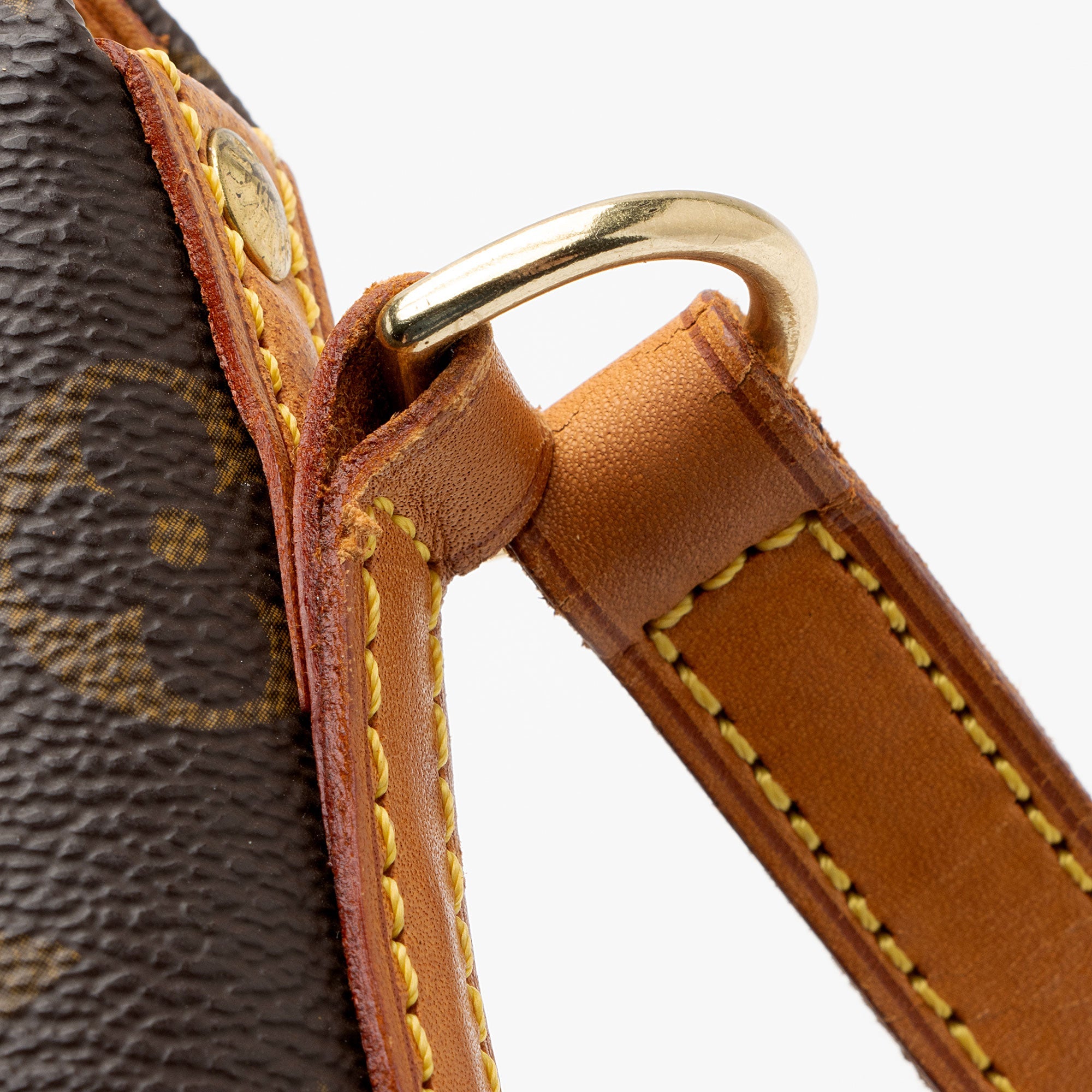 Louis Vuitton Vintage Monogram Canvas Drouot Shoulder Bag (SHF-1DGF9G)