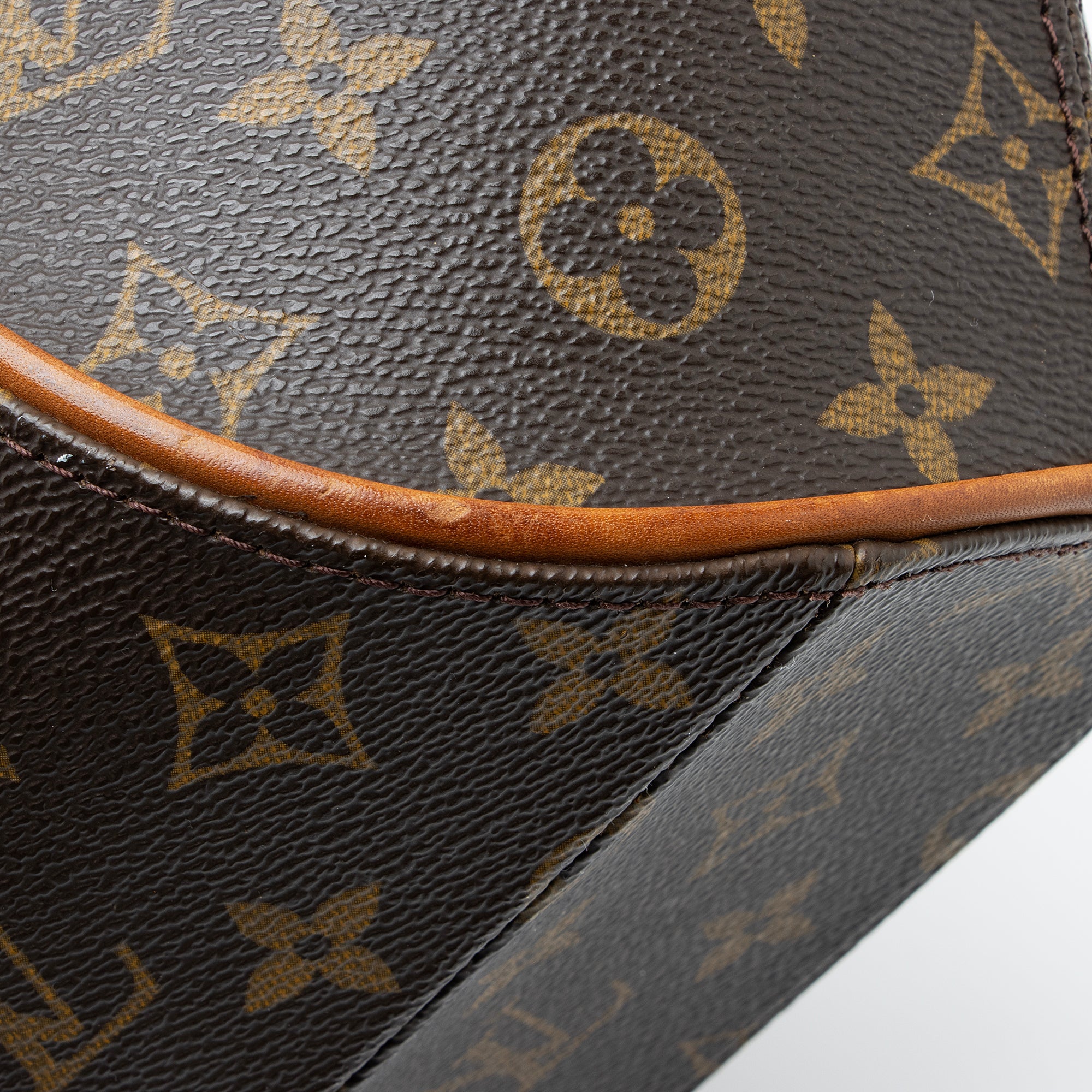 Louis Vuitton Vintage Monogram Canvas Ellipse MM Satchel (SHF-23167)