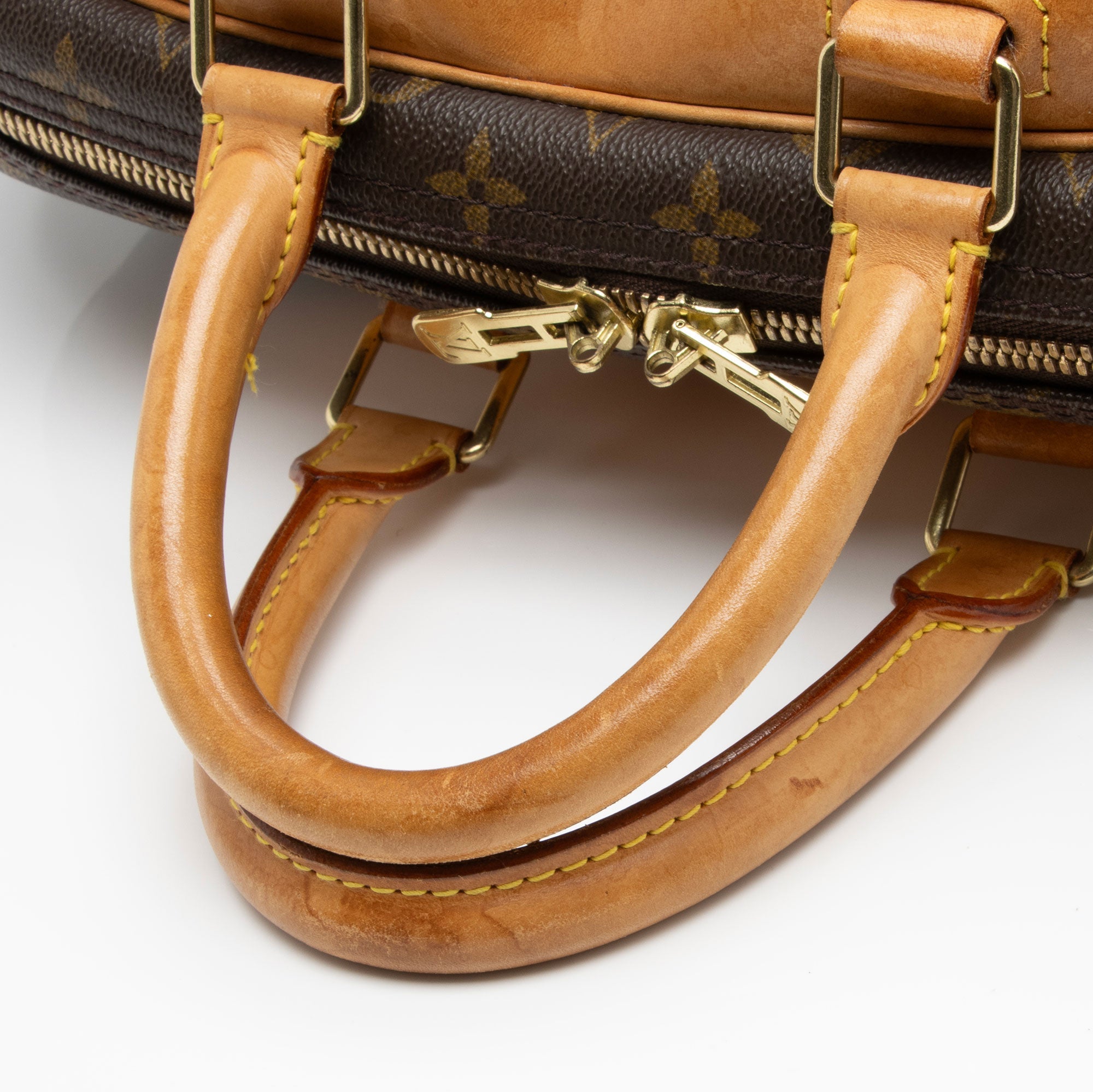 Louis Vuitton Vintage Monogram Canvas Evasion Weekender (SHF-oqME35)