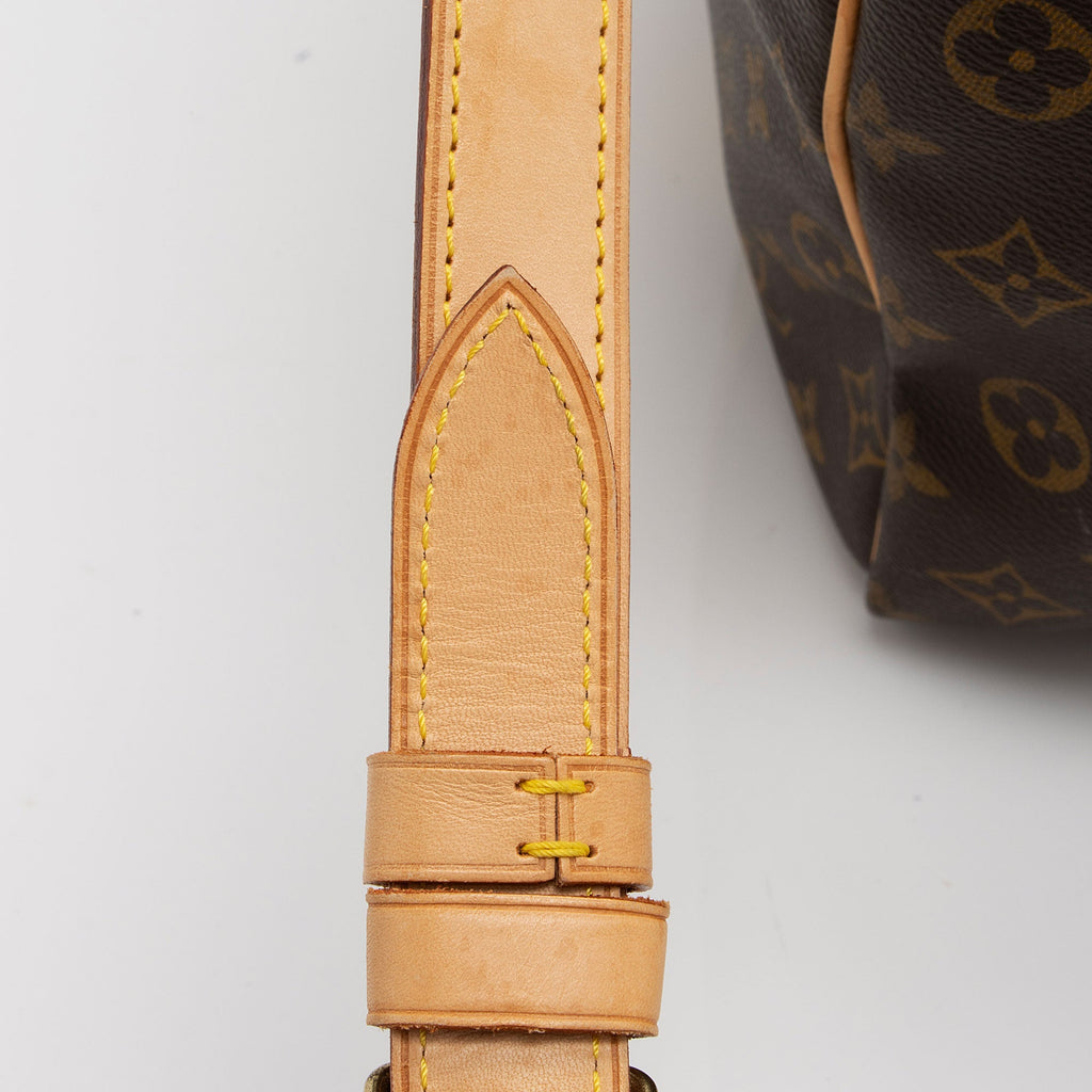 Louis Vuitton Vintage Monogram Canvas Keepall Bandouliere 60 Duffle Bag (SHF-2g6q76)