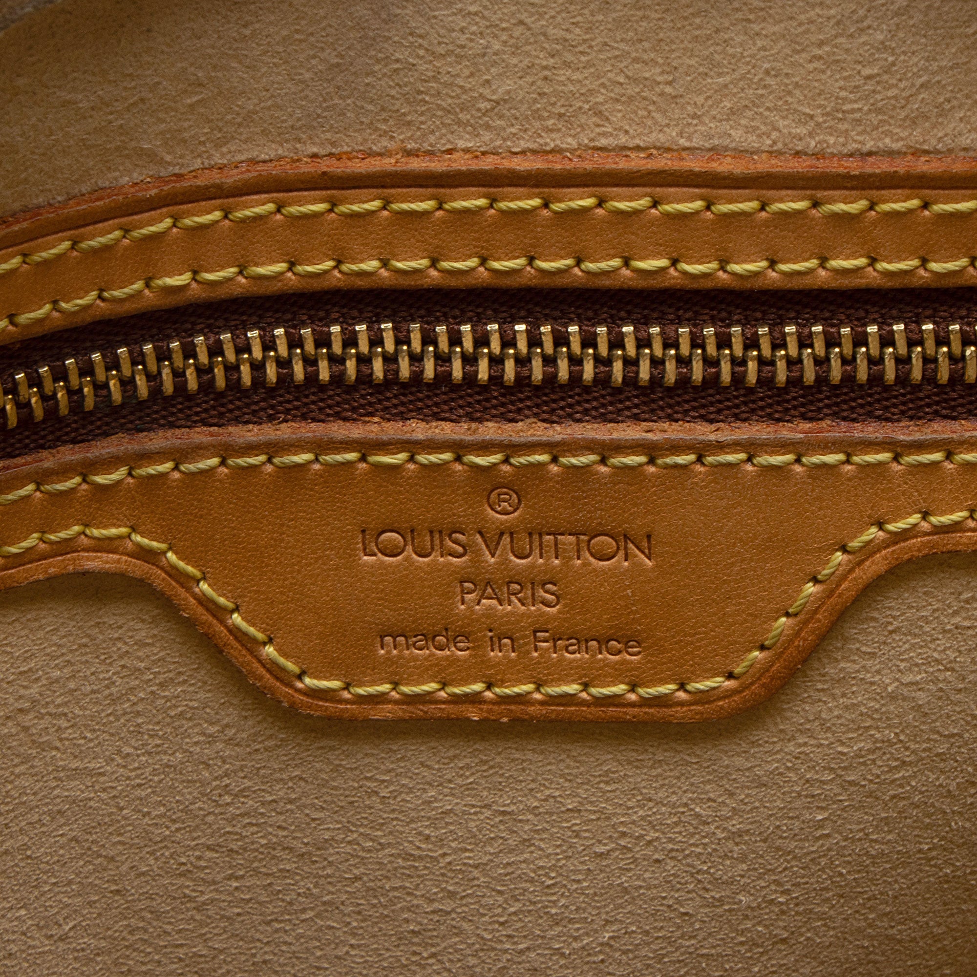Louis Vuitton Vintage Monogram Canvas Looping MM Shoulder Bag