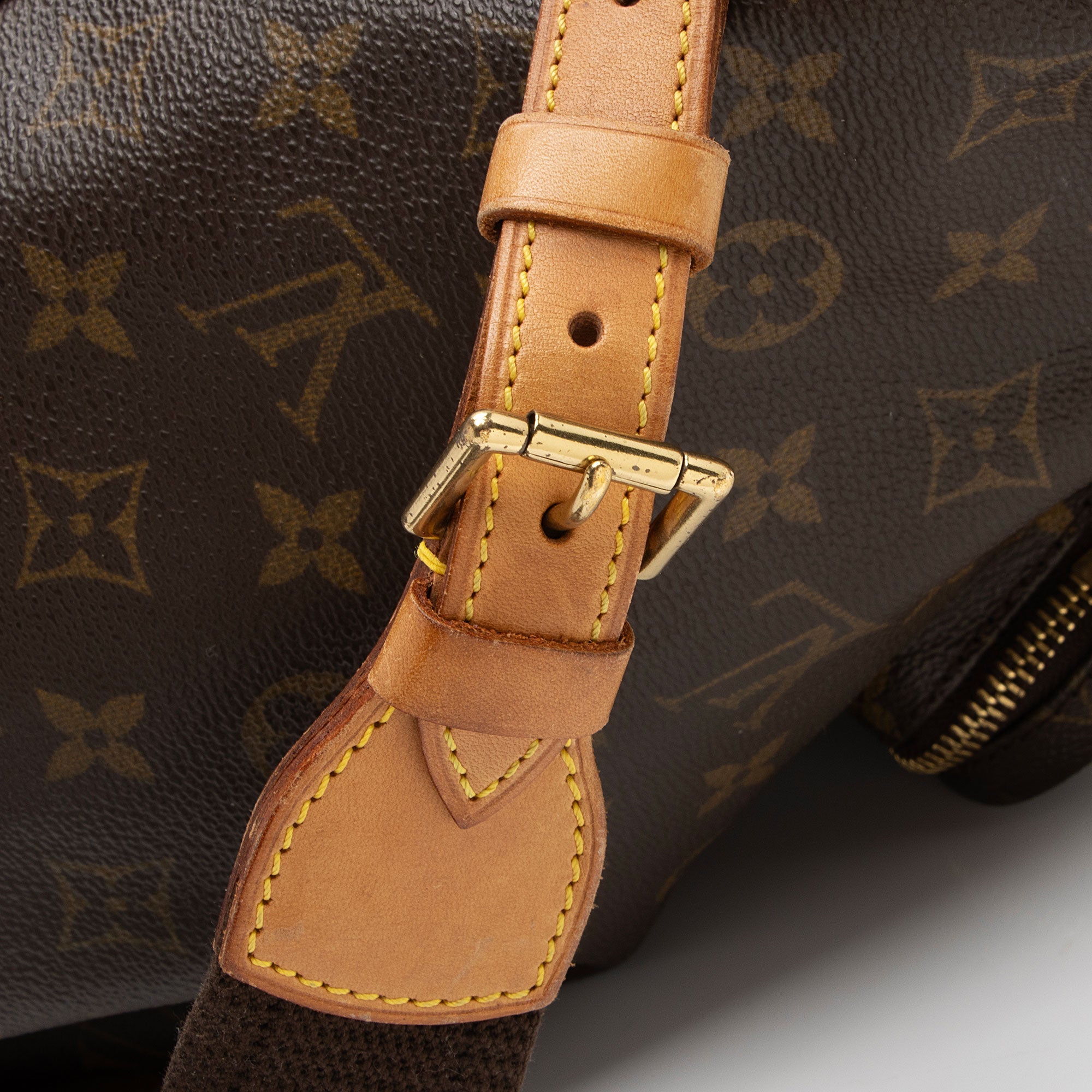 Louis Vuitton Vintage Monogram Canvas Montsouris GM Backpack (SHF-qrPhza)