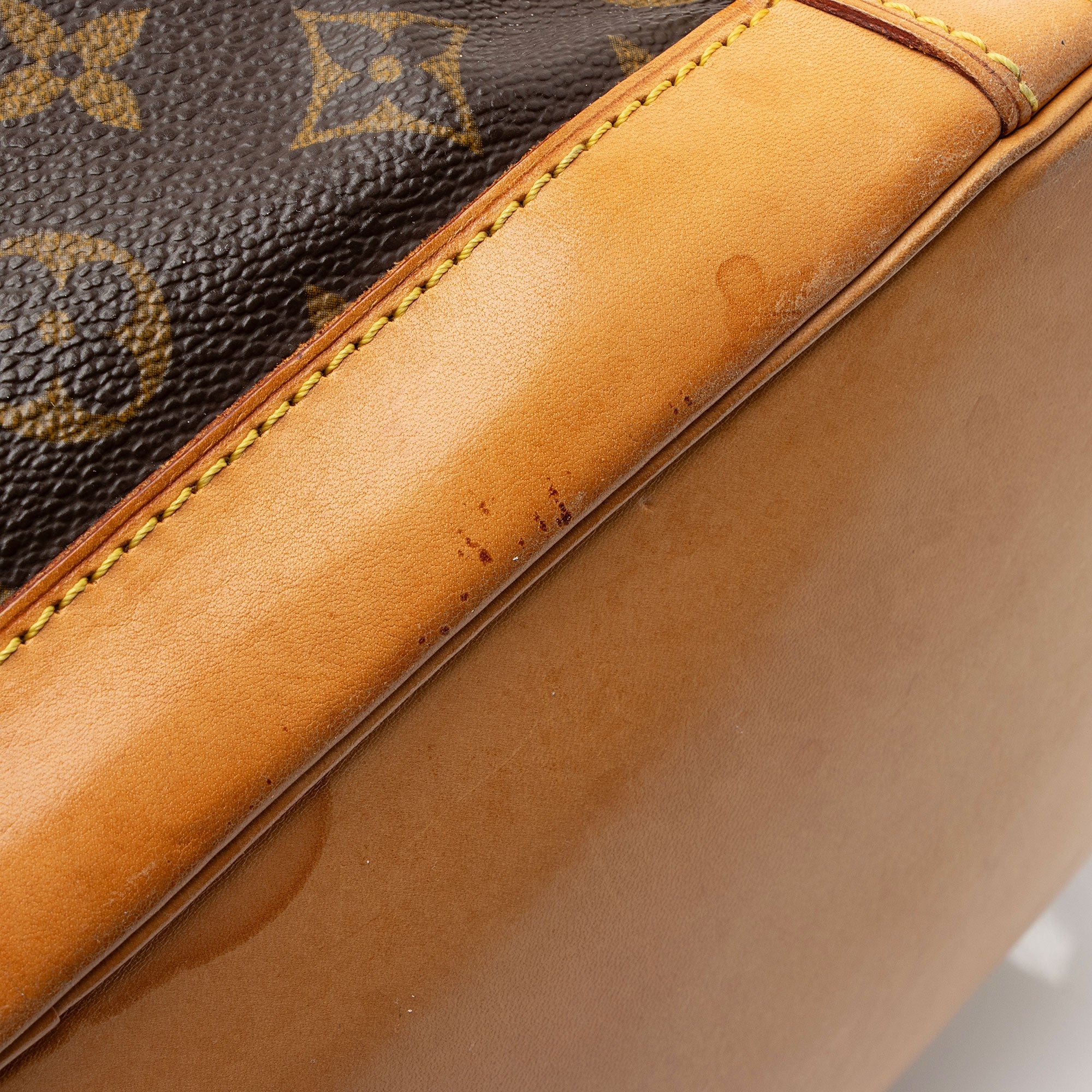 Louis Vuitton Vintage Monogram Canvas Montsouris GM Backpack (SHF-Es3qGQ)