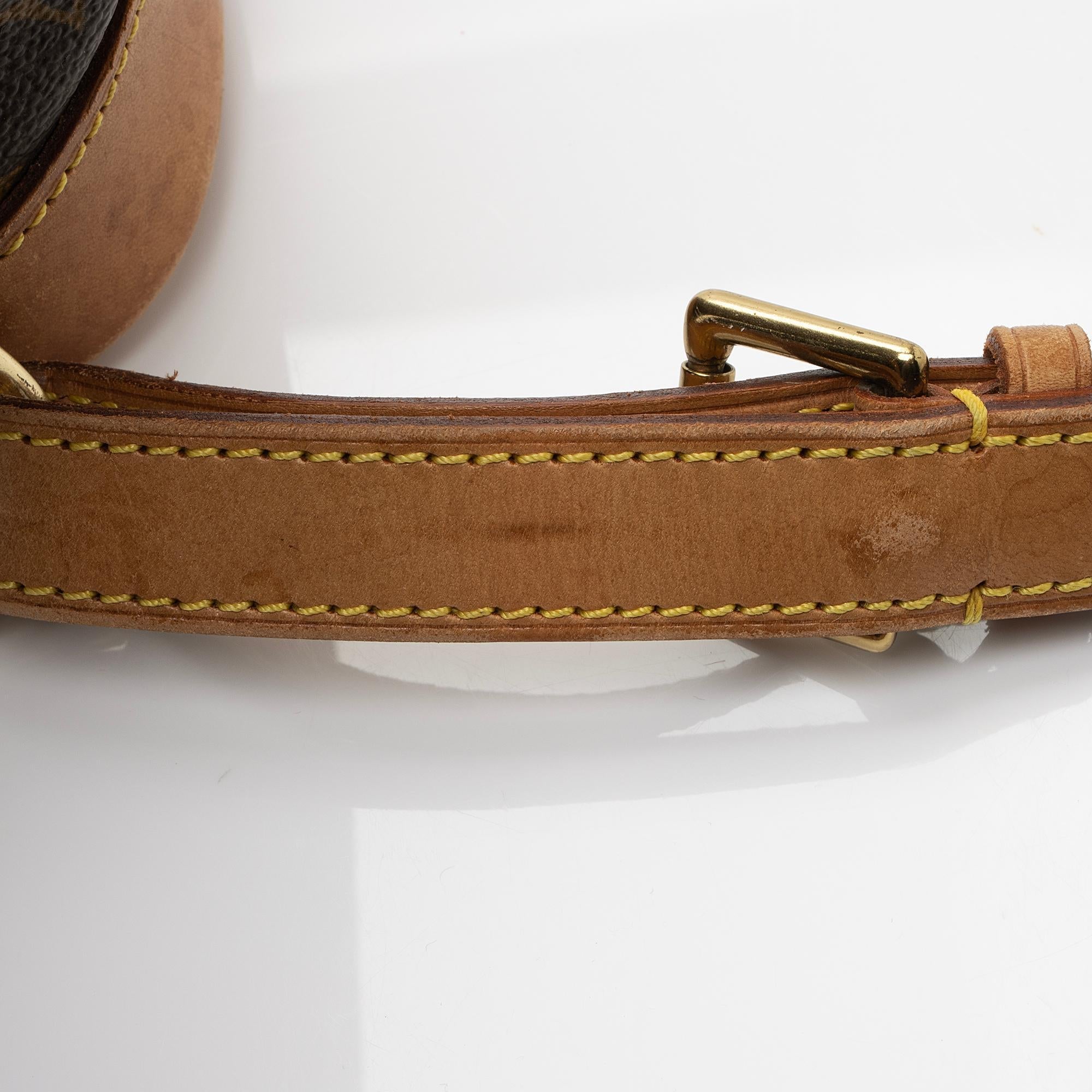 Louis Vuitton Vintage Monogram Canvas Montsouris MM Backpack (SHF-rQuQek)