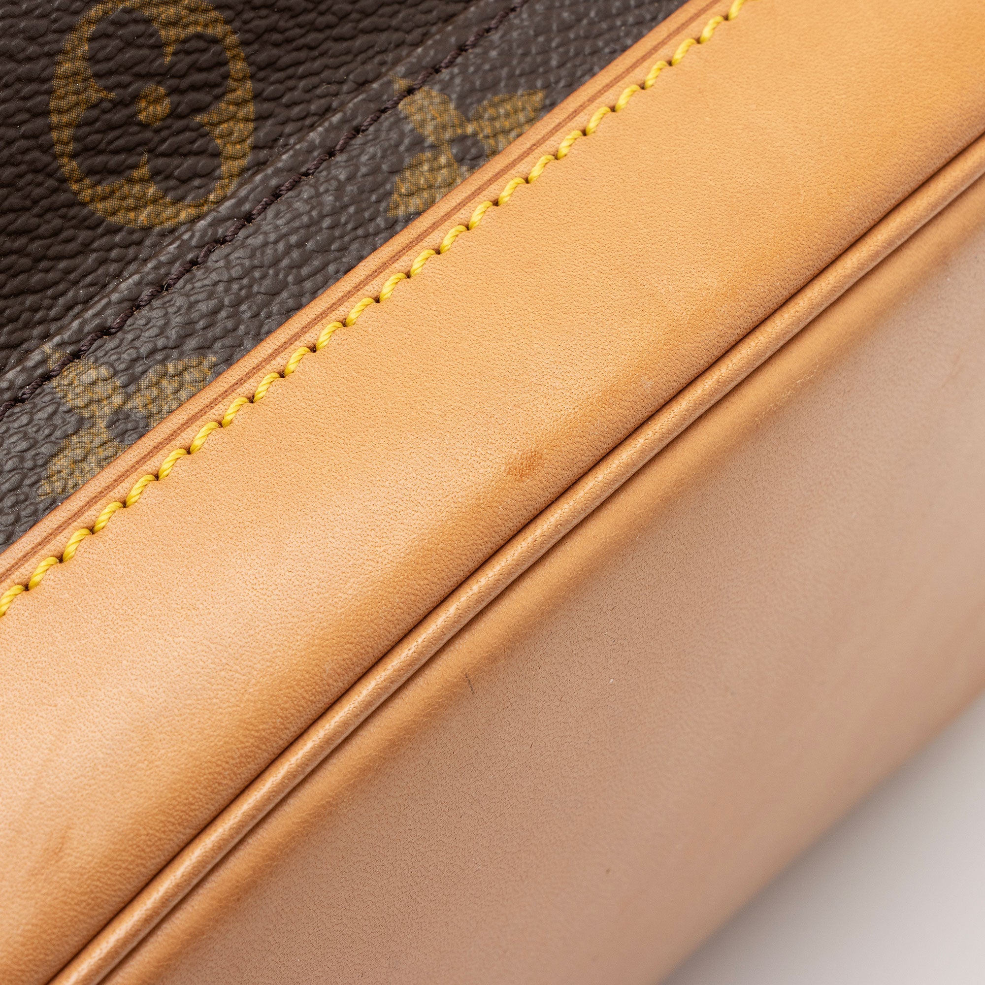 Louis Vuitton Vintage Monogram Canvas Montsouris MM Backpack (SHF-fLlzLX)