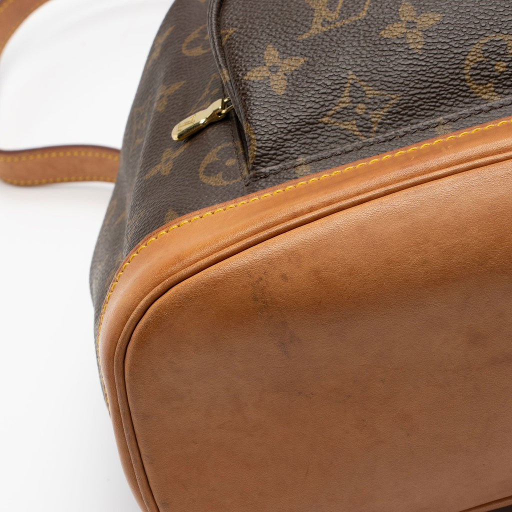 Louis Vuitton Vintage Monogram Canvas Montsouris MM Backpack (SHF-Kty1Tv)