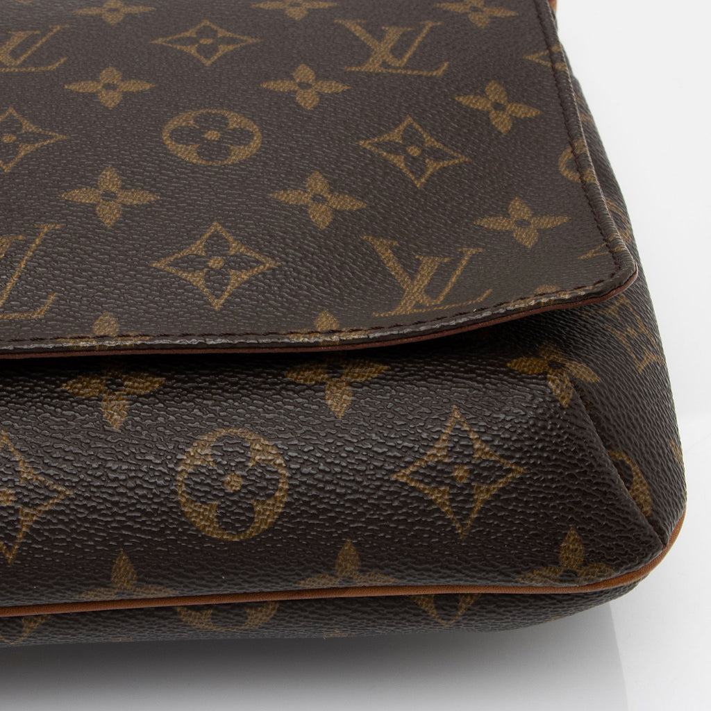 Louis Vuitton Vintage Monogram Canvas Musette Tango Shoulder Bag (SHF-KMDI1u)