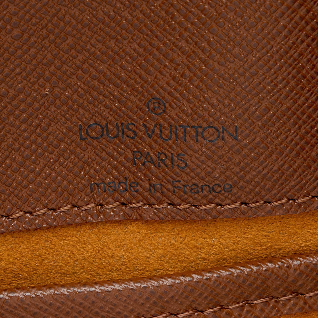 Louis Vuitton Vintage Monogram Canvas Musette Tango Shoulder Bag (SHF-YLN5hB)