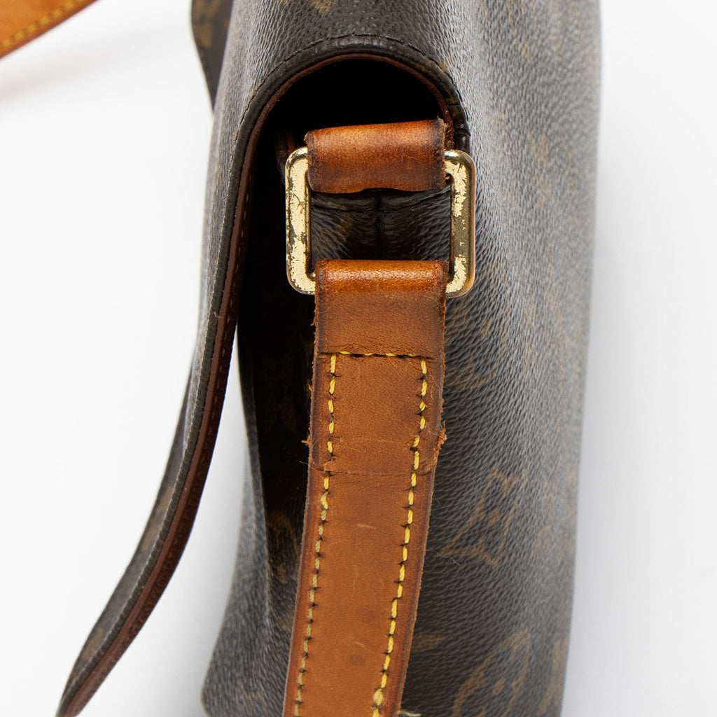 Louis Vuitton Vintage Monogram Canvas Musette Tango Shoulder Bag (SHF-fTteXX)