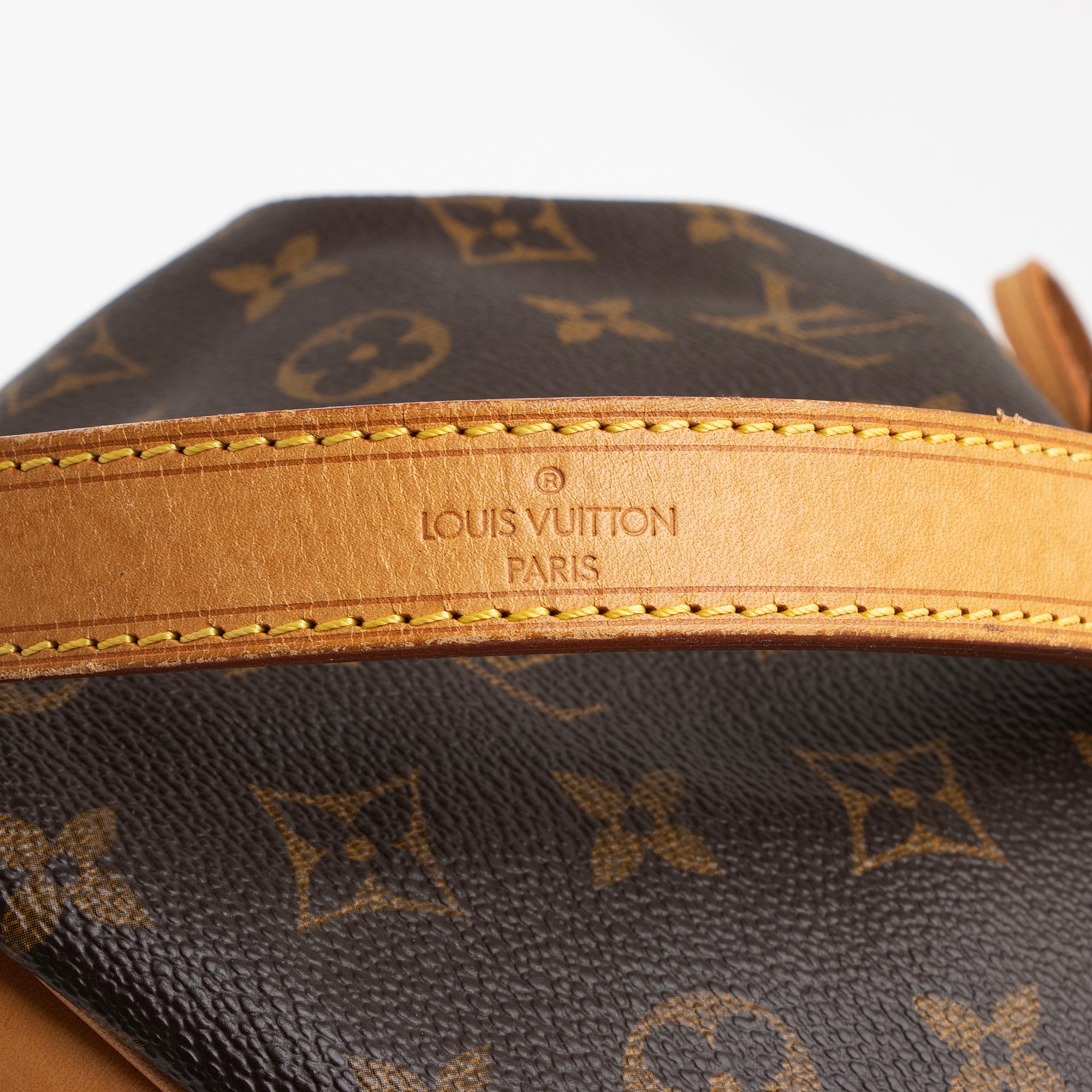 Louis Vuitton Vintage Monogram Canvas Petit Noe Shoulder Bag (SHF-zd0wVH)