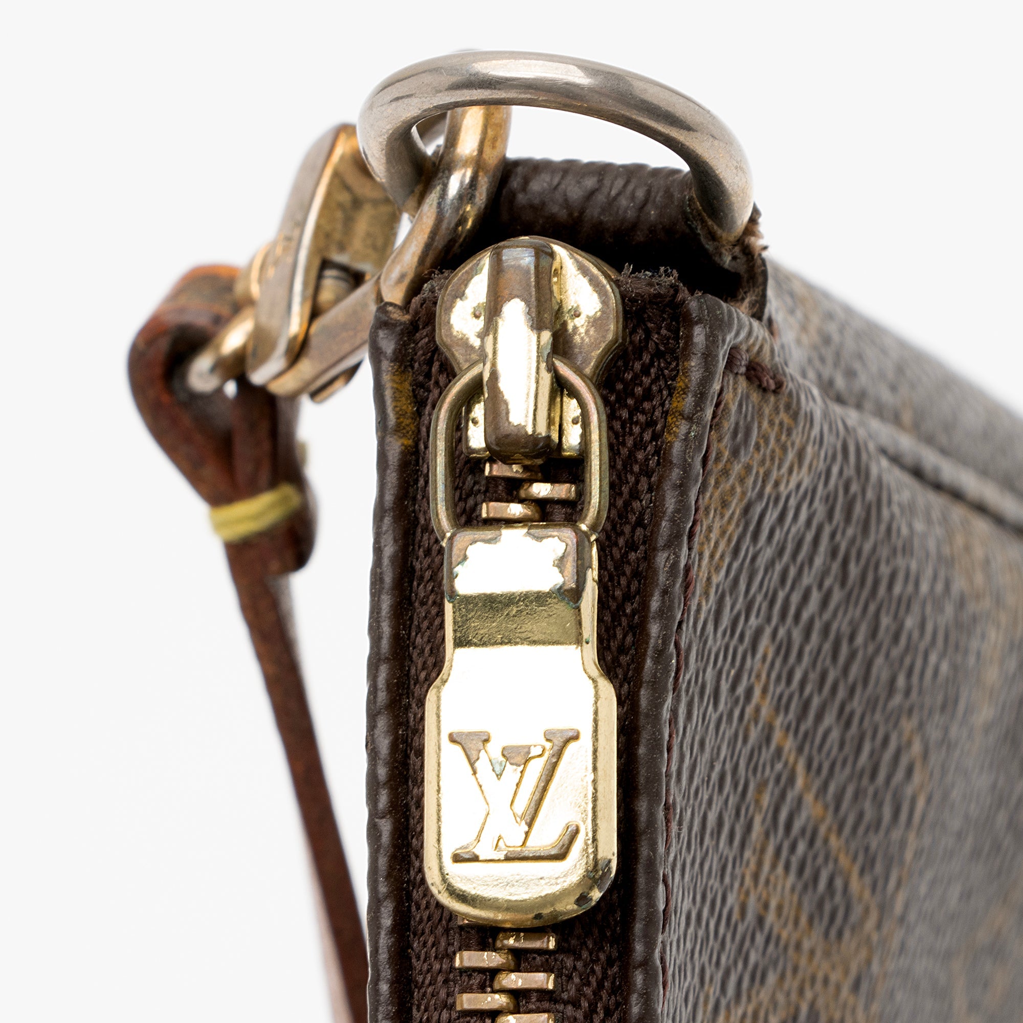 Louis Vuitton Vintage Monogram Canvas Pochette Accessoires (SHF-vNy0cb)