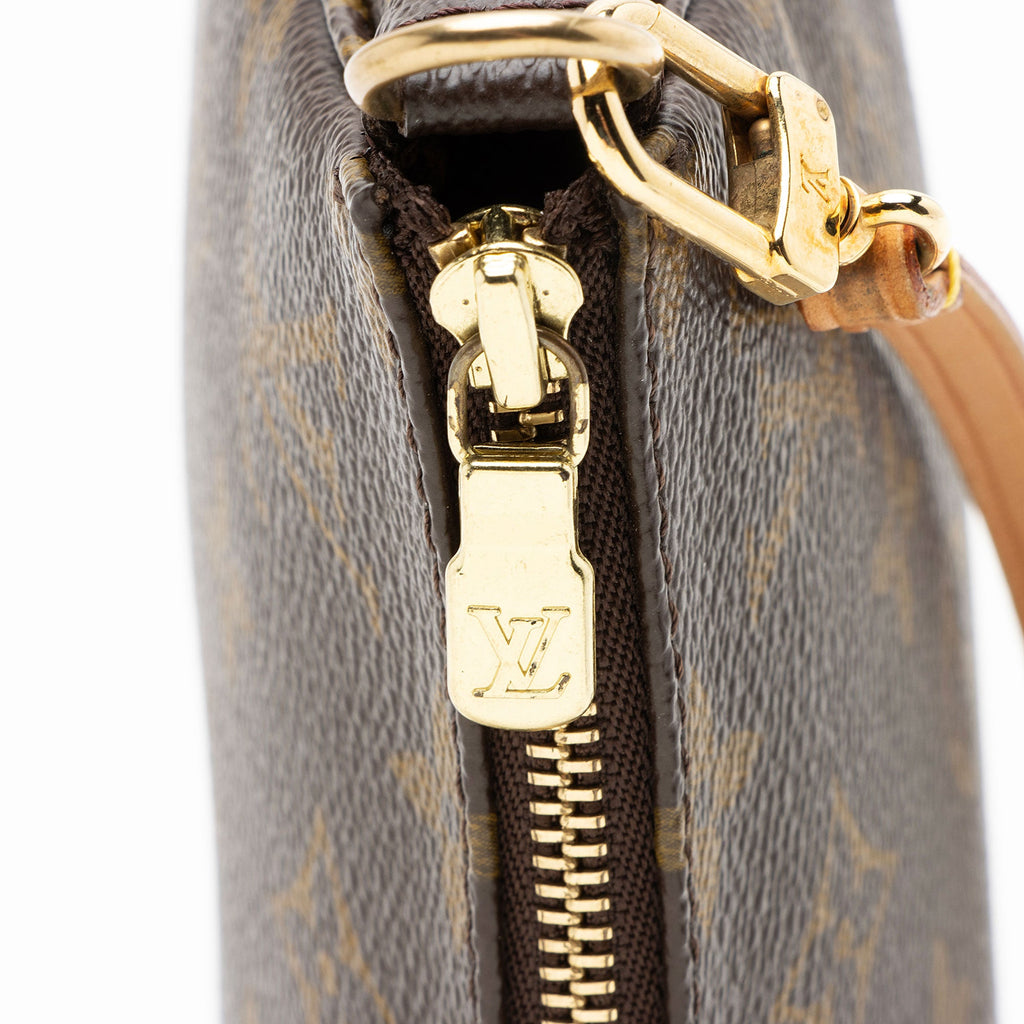 Louis Vuitton Vintage Monogram Canvas Pochette Accessoires