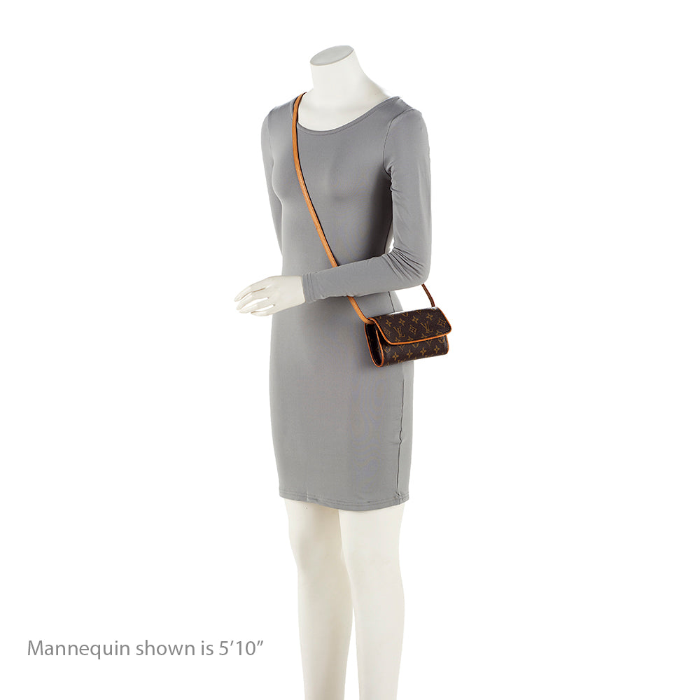 Louis Vuitton Vintage Monogram Canvas Pochette Twin GM Shoulder Bag (SHF-23937)
