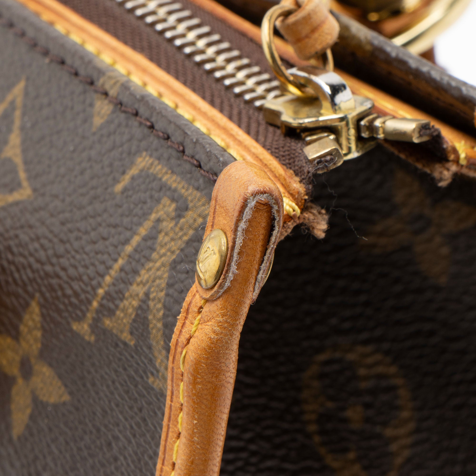 Louis Vuitton Vintage Monogram Canvas Popincourt Haute Shoulder Bag