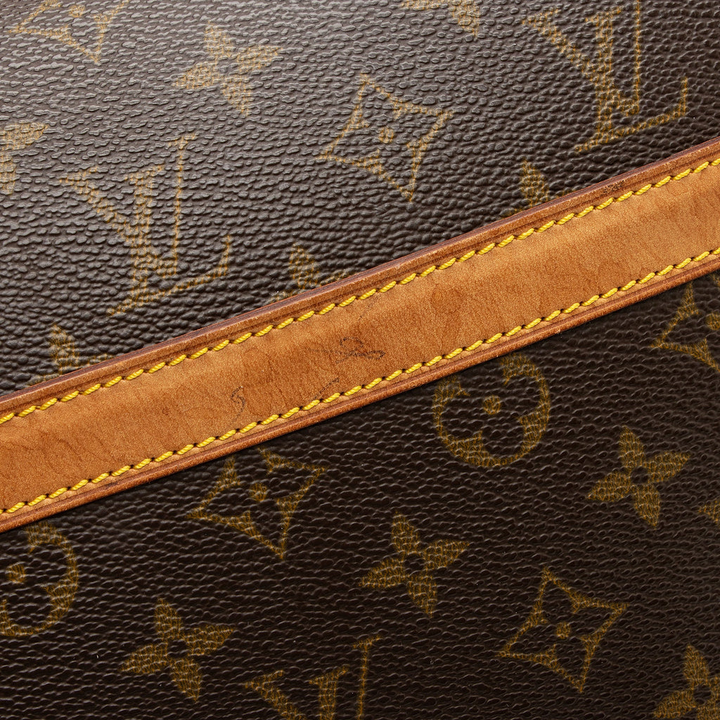 Louis Vuitton Vintage Monogram Canvas Reporter GM Messenger
