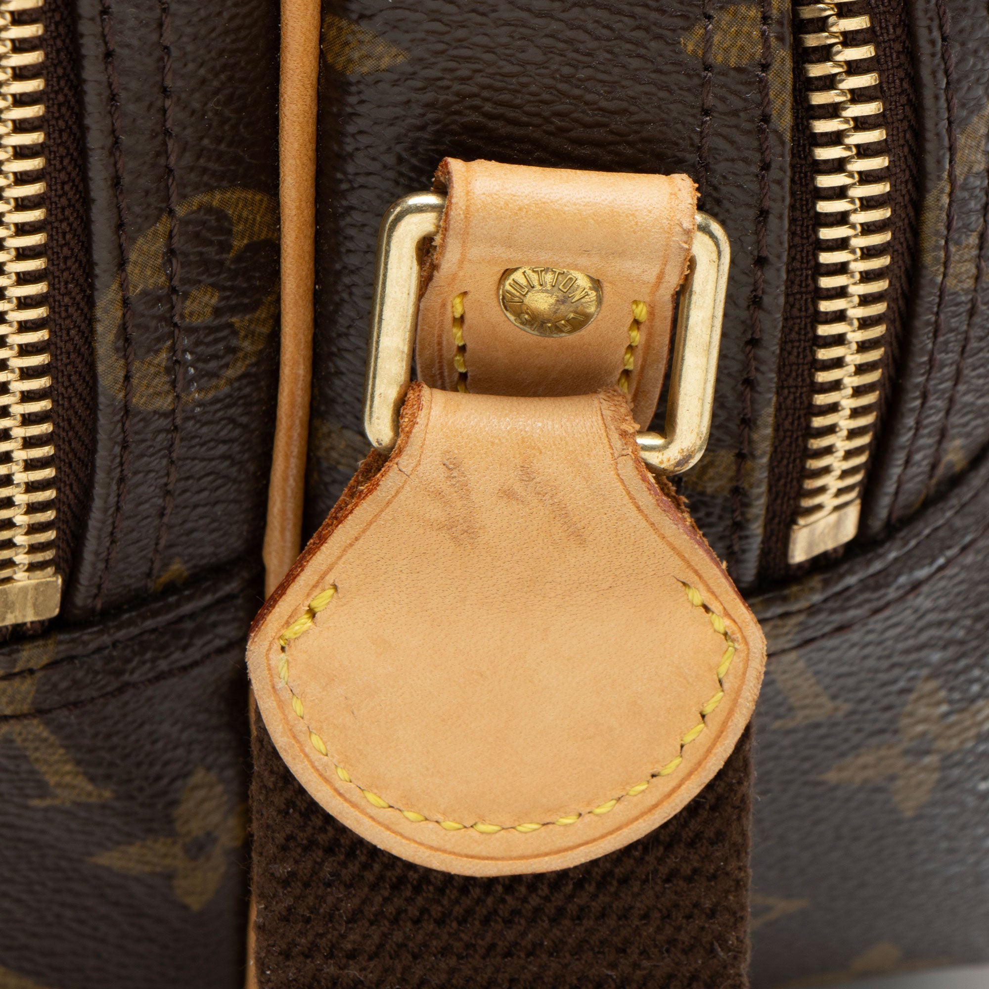 Louis Vuitton Vintage Monogram Canvas Reporter PM Messenger