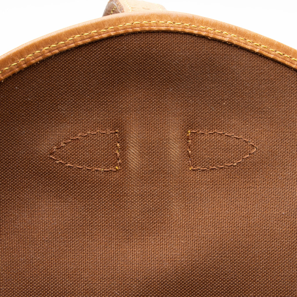 Louis Vuitton Vintage Monogram Canvas Saumur 30 Messenger