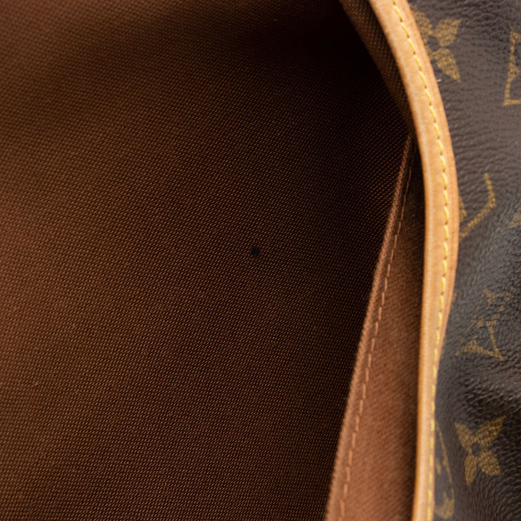 Louis Vuitton Vintage Monogram Canvas Saumur 35 Messenger Bag (SHF-523WYh)
