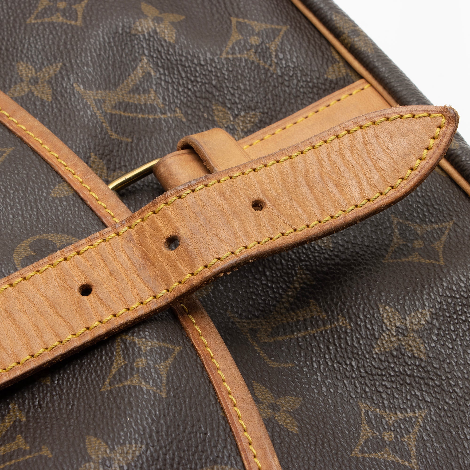 Louis Vuitton Vintage Monogram Canvas Saumur 35 Messenger Bag (SHF-sIW7oS)