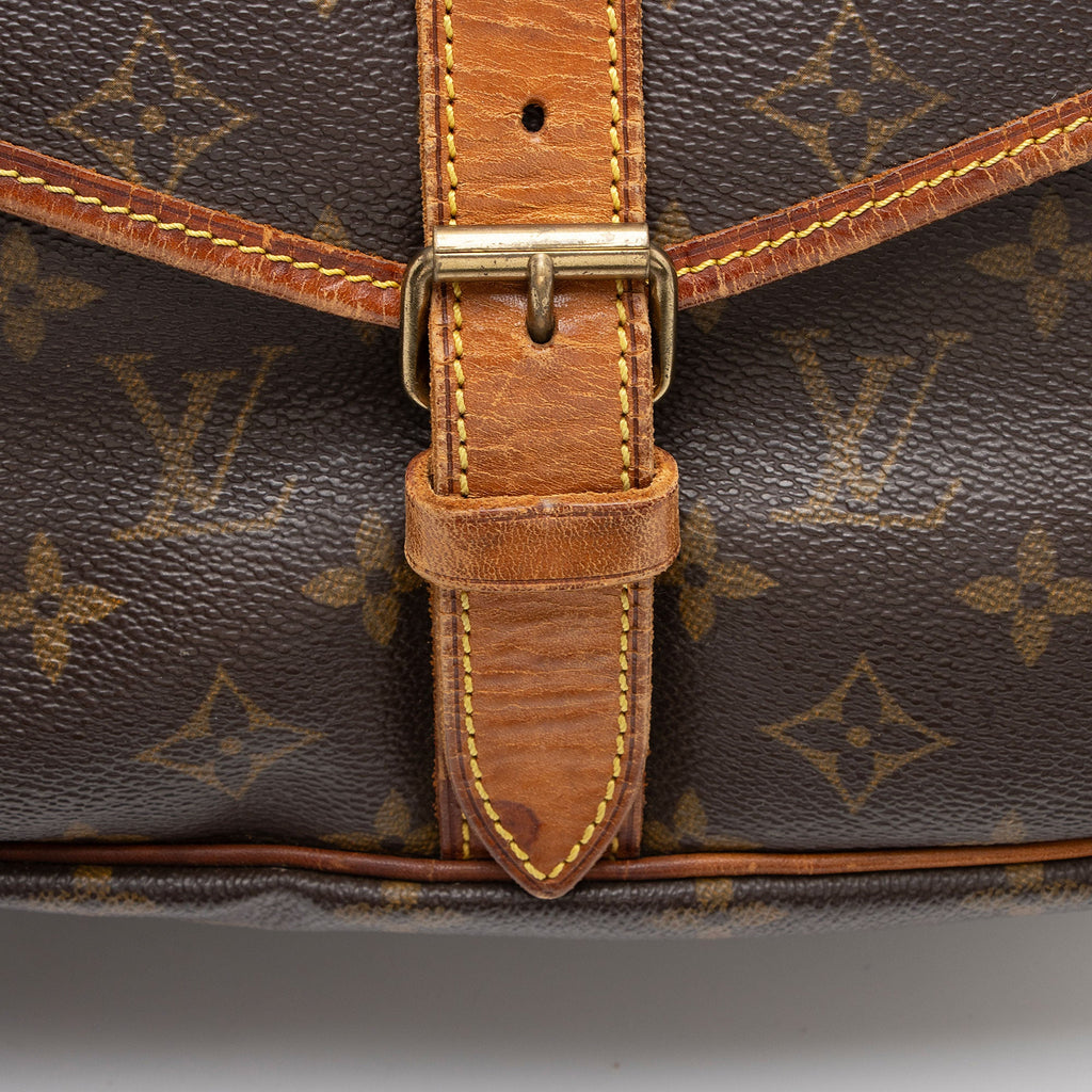 Louis Vuitton Vintage Monogram Canvas Saumur 35 Messenger