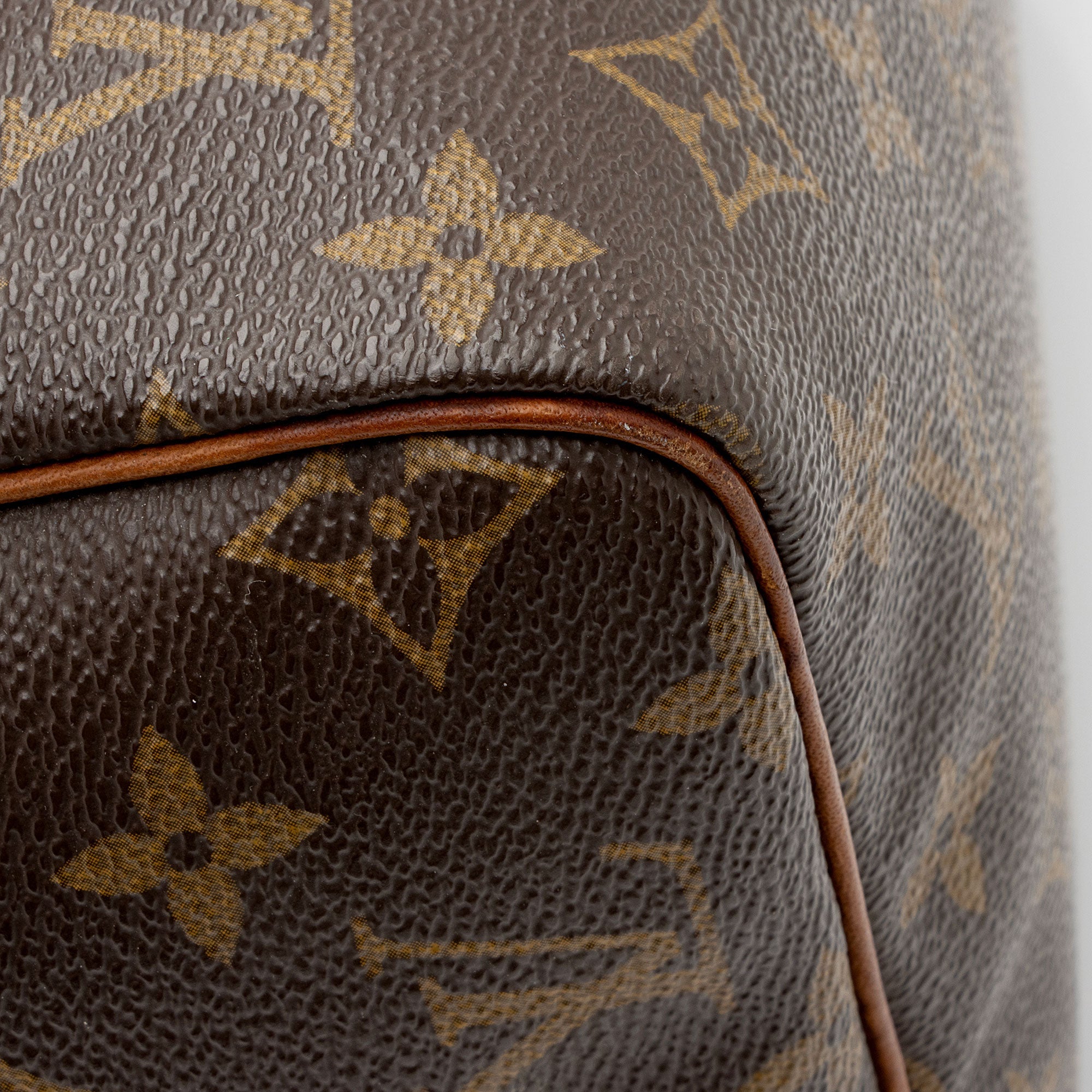 Louis Vuitton Vintage Monogram Canvas Speedy 30 Satchel (SHF-3F2a97)