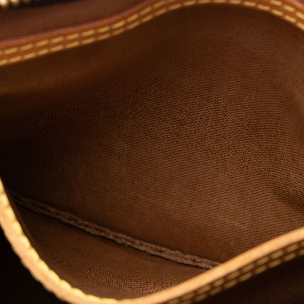 Louis Vuitton Vintage Monogram Canvas Speedy 30 Satchel (SHF-Owe8gC)