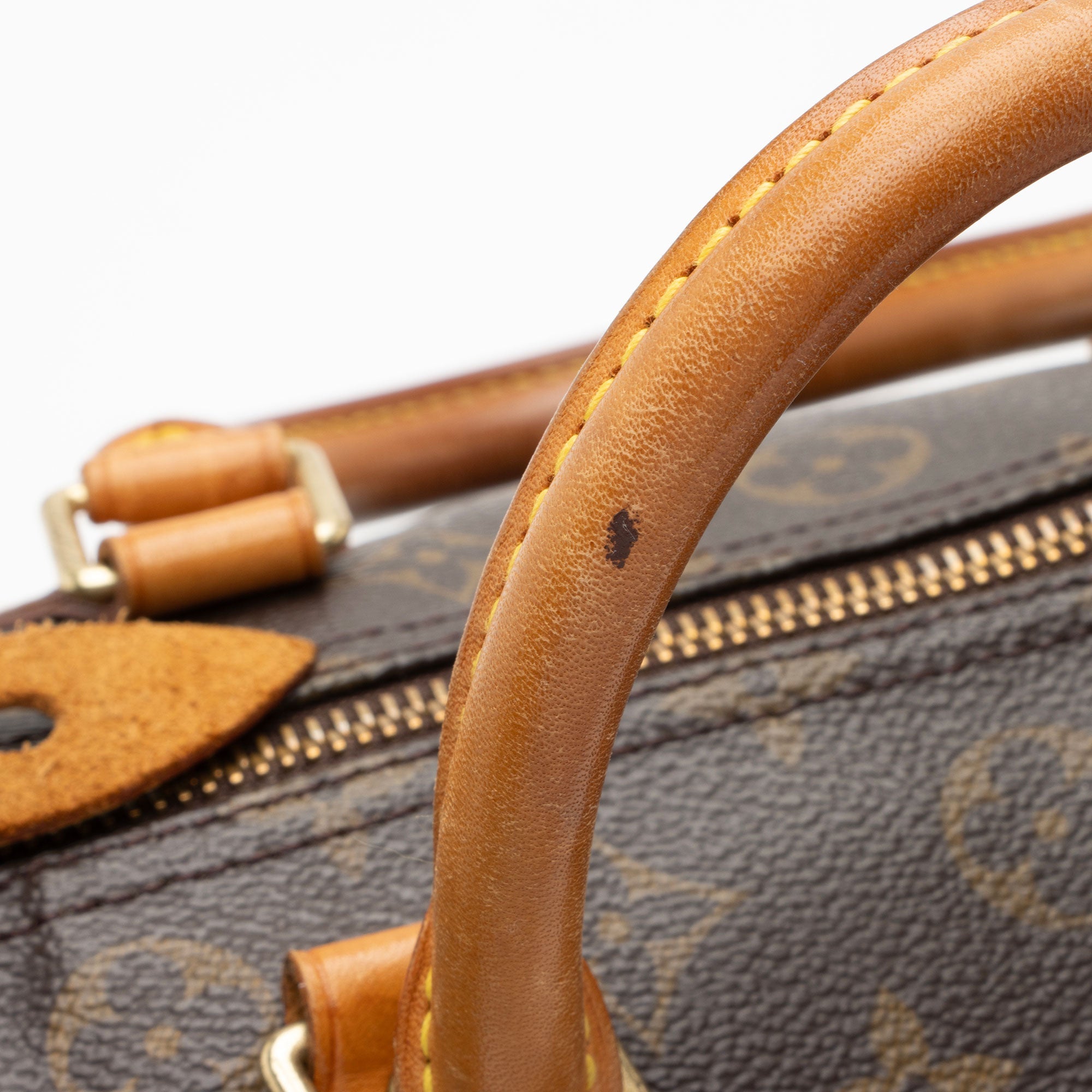 Louis Vuitton Vintage Monogram Canvas Speedy 30 Satchel (SHF-Owe8gC)