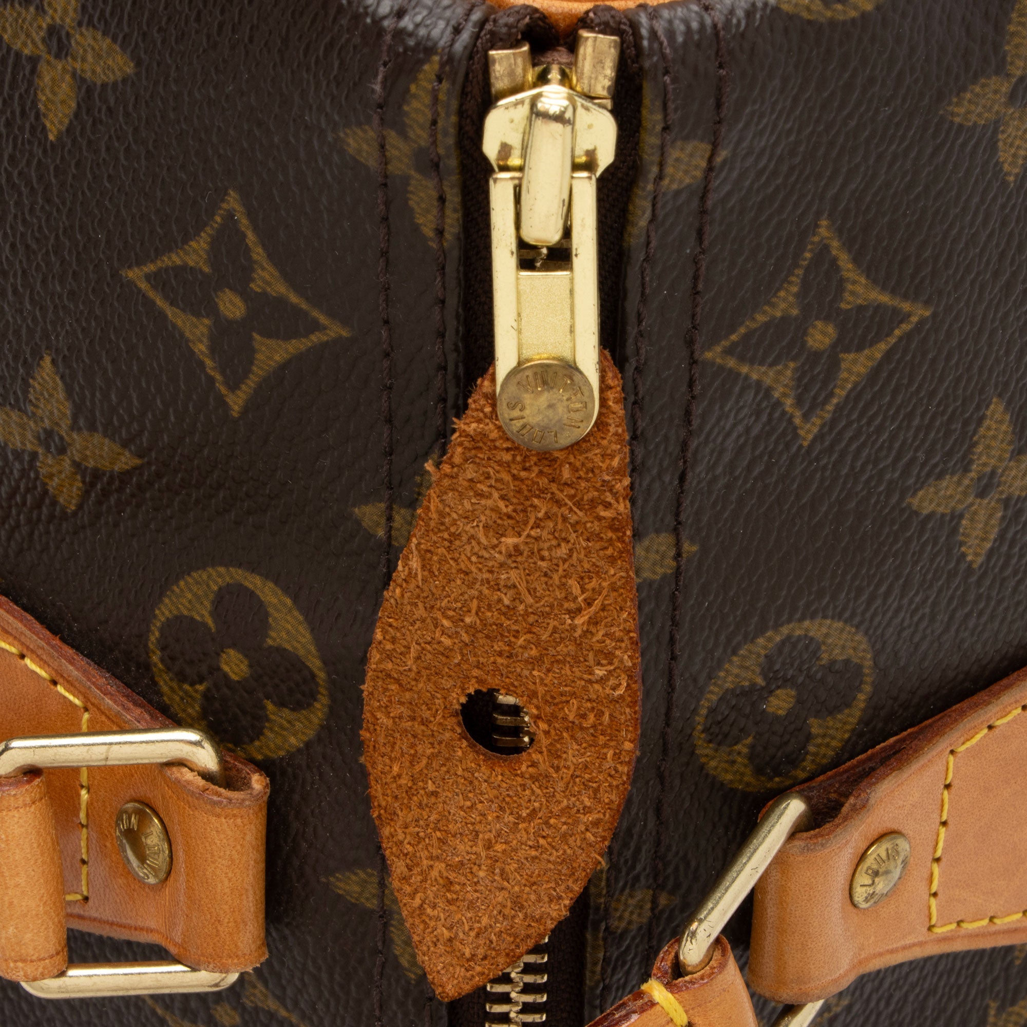 Louis Vuitton Vintage Monogram Canvas Speedy 30 Satchel (SHF-Vrb4VS)