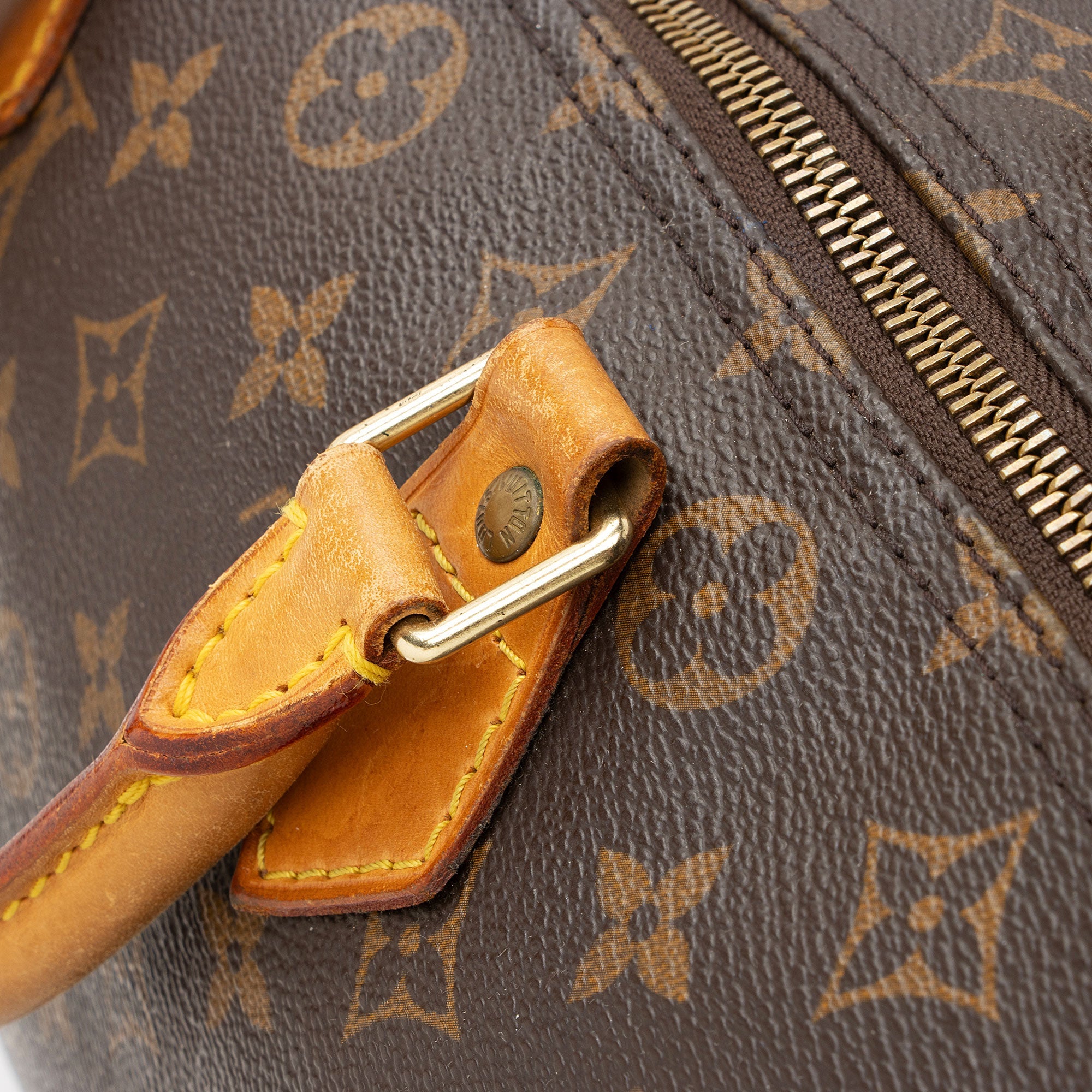 Louis Vuitton Vintage Monogram Canvas Speedy 30 Satchel (SHF-suVW6Y)