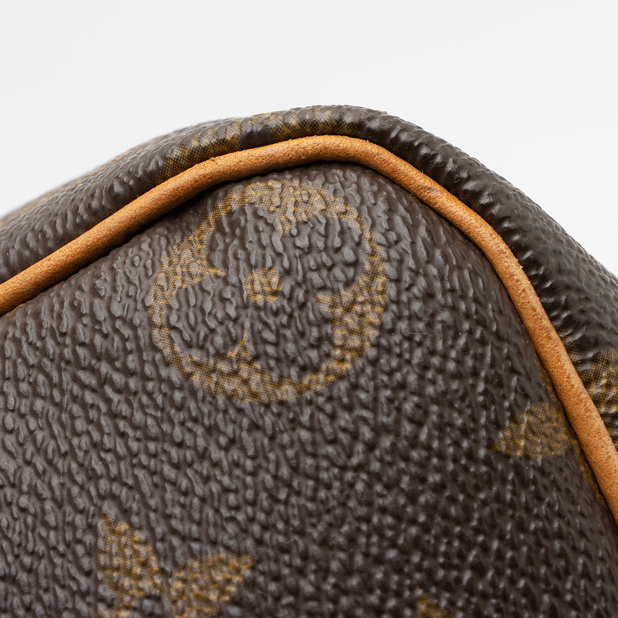 Louis Vuitton Vintage Monogram Canvas Speedy 35 Satchel (SHF-H4SBBN)