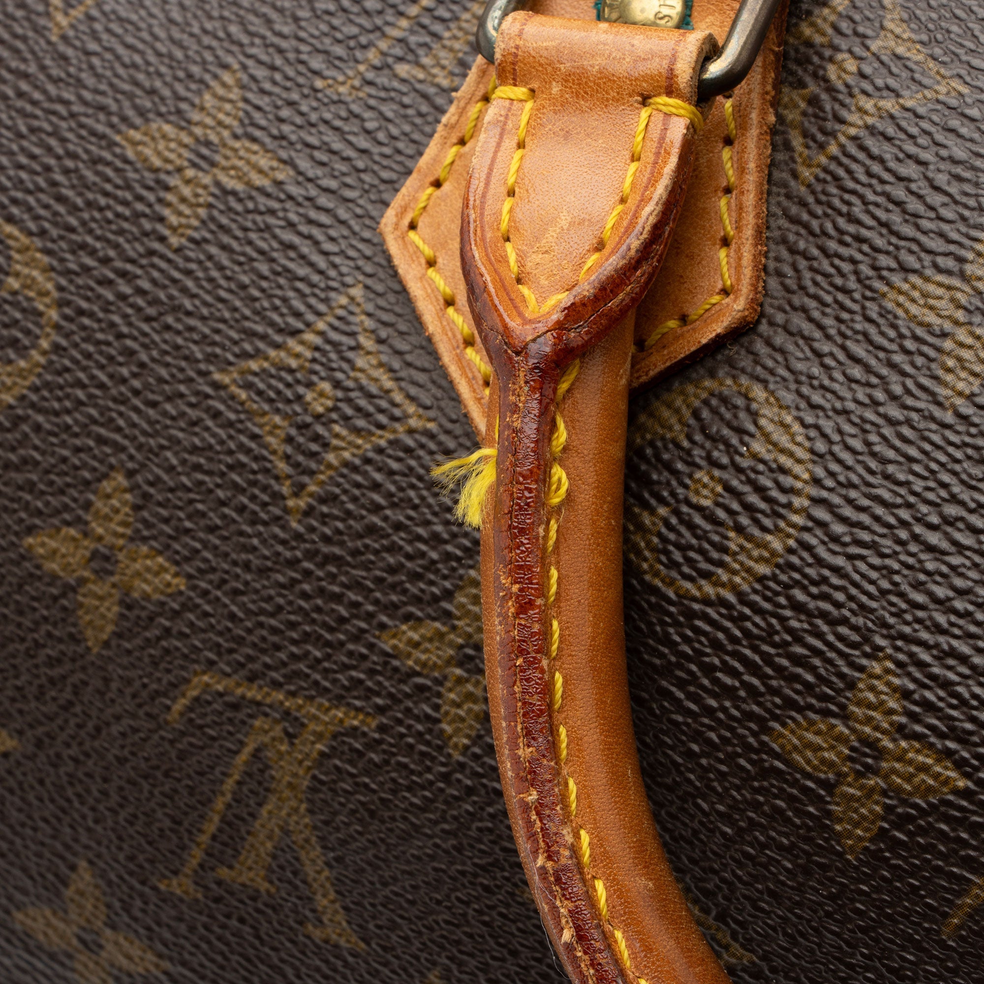 Louis Vuitton Vintage Monogram Canvas Speedy 40 Satchel (SHF-PeBLMa)