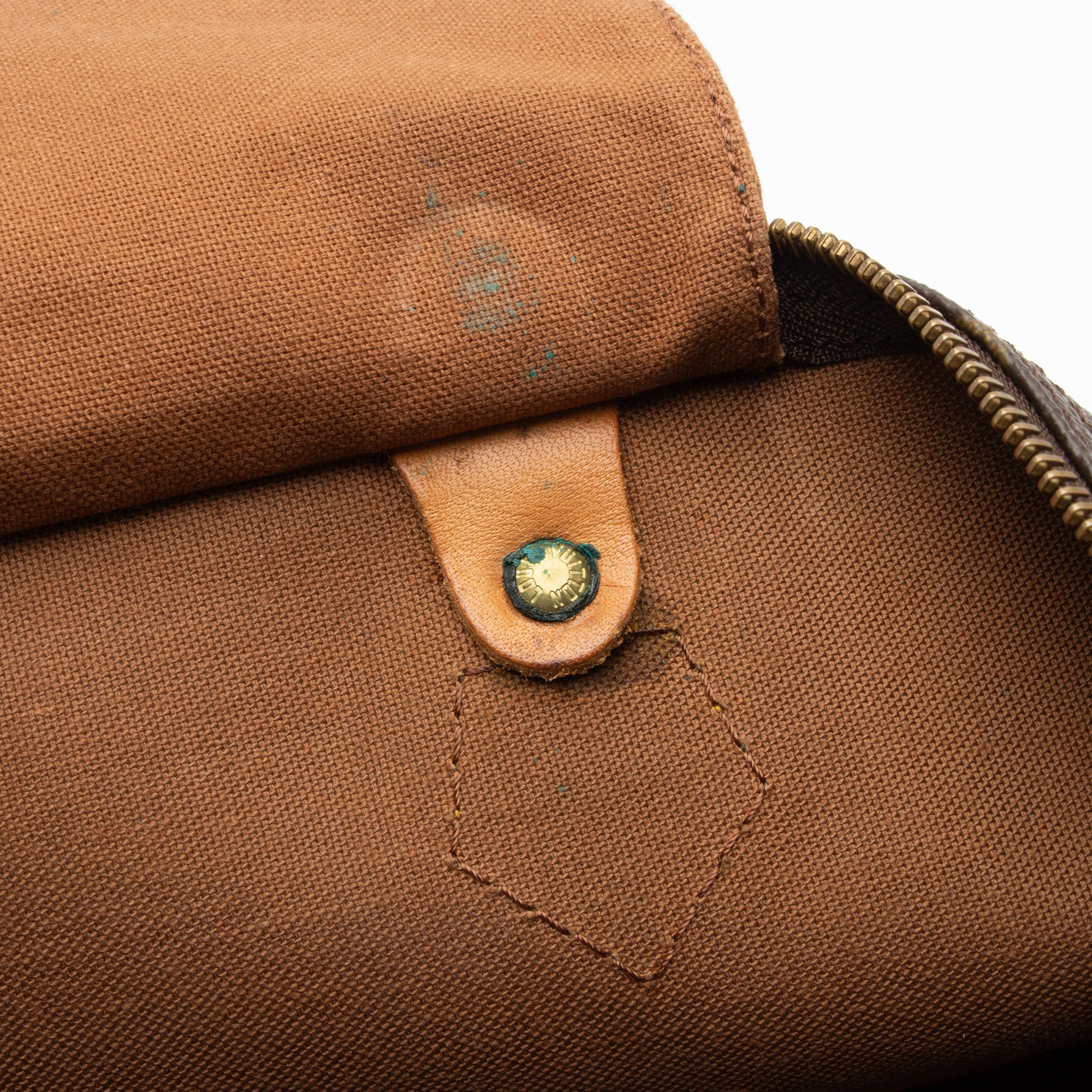 Louis Vuitton Vintage Monogram Canvas Speedy 40 Satchel (SHF-PeBLMa)