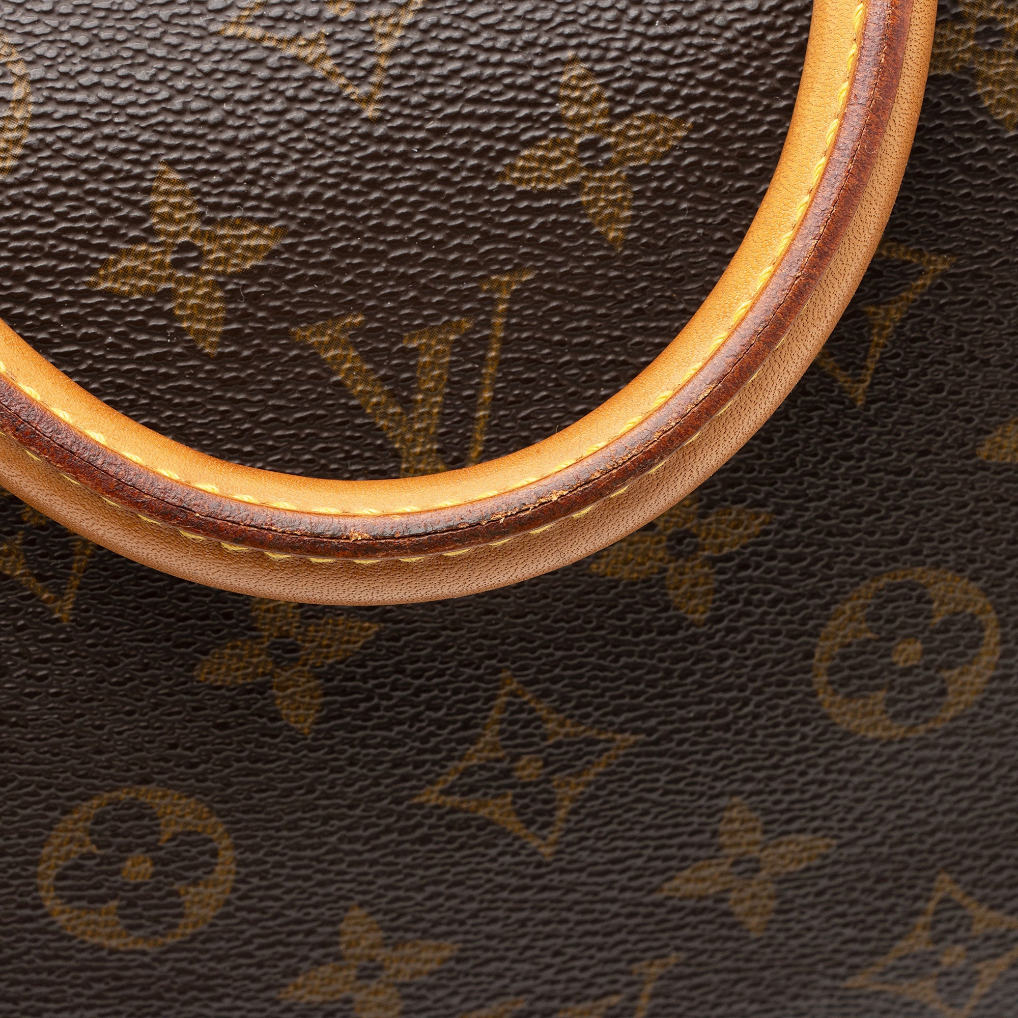 Louis Vuitton Vintage Monogram Canvas Speedy 40 Satchel (SHF-dm0aU9)