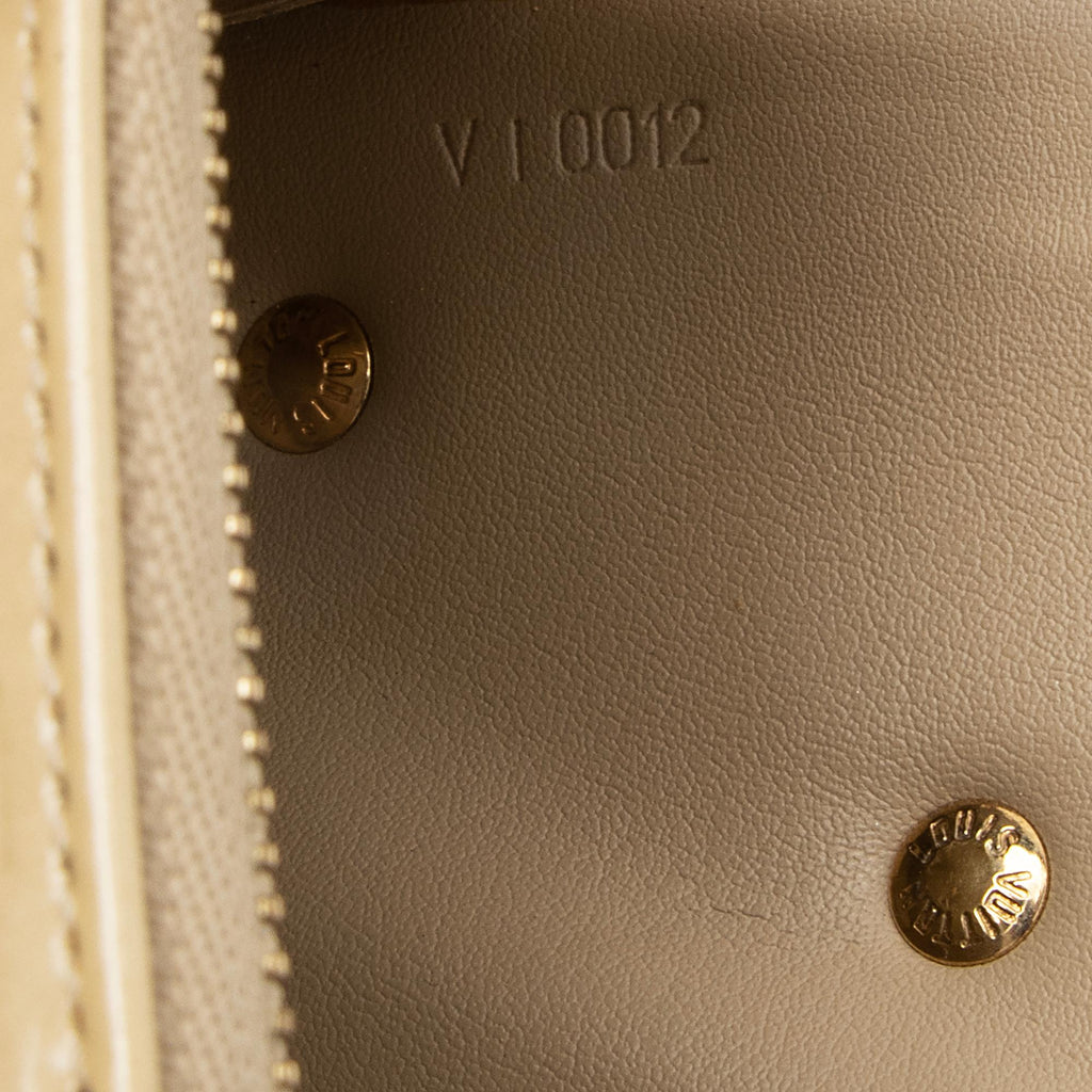 Louis Vuitton Vintage Monogram Vernis Lexington Pochette - FINAL SALE (SHF-23085)
