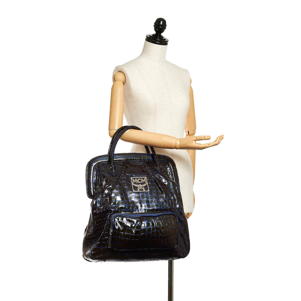 MCM Embossed Patent Leather Tote Bag (SHG-37478)