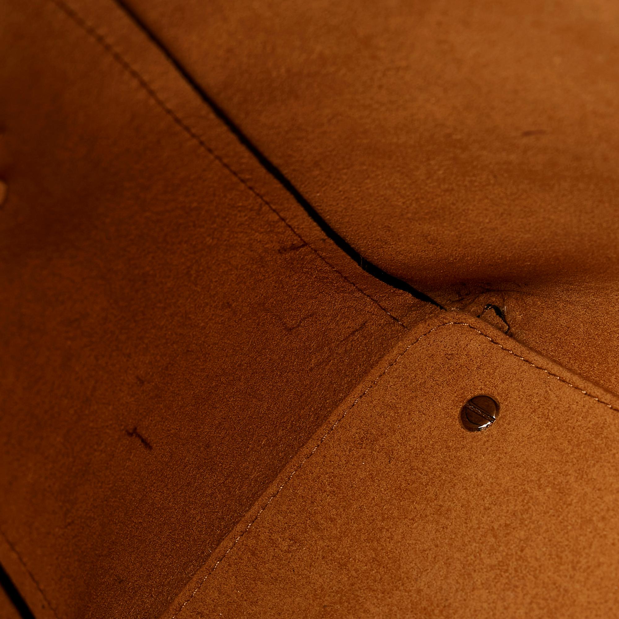 MCM Grained Calfskin Medium Ella (SHG-37897)
