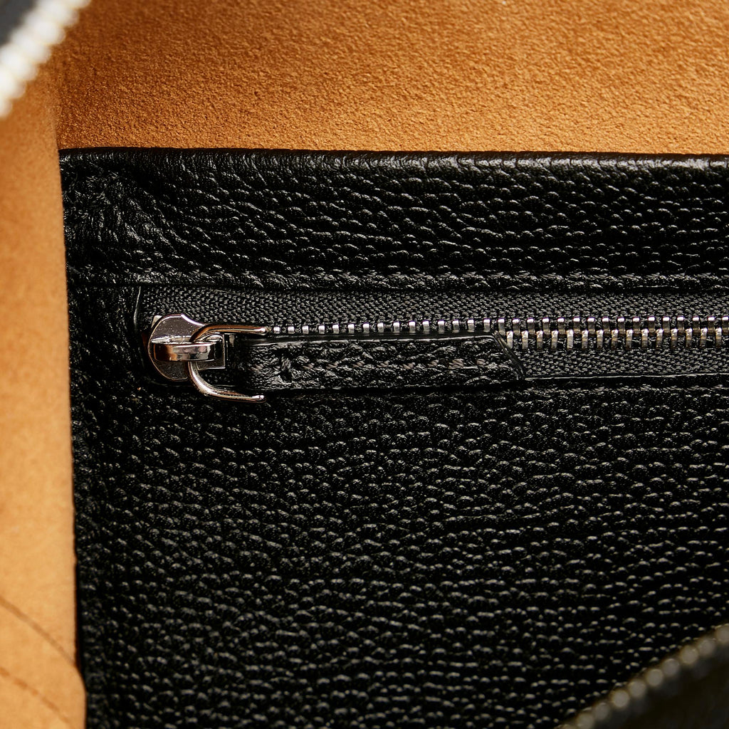 MCM Grained Calfskin Medium Ella (SHG-37897)