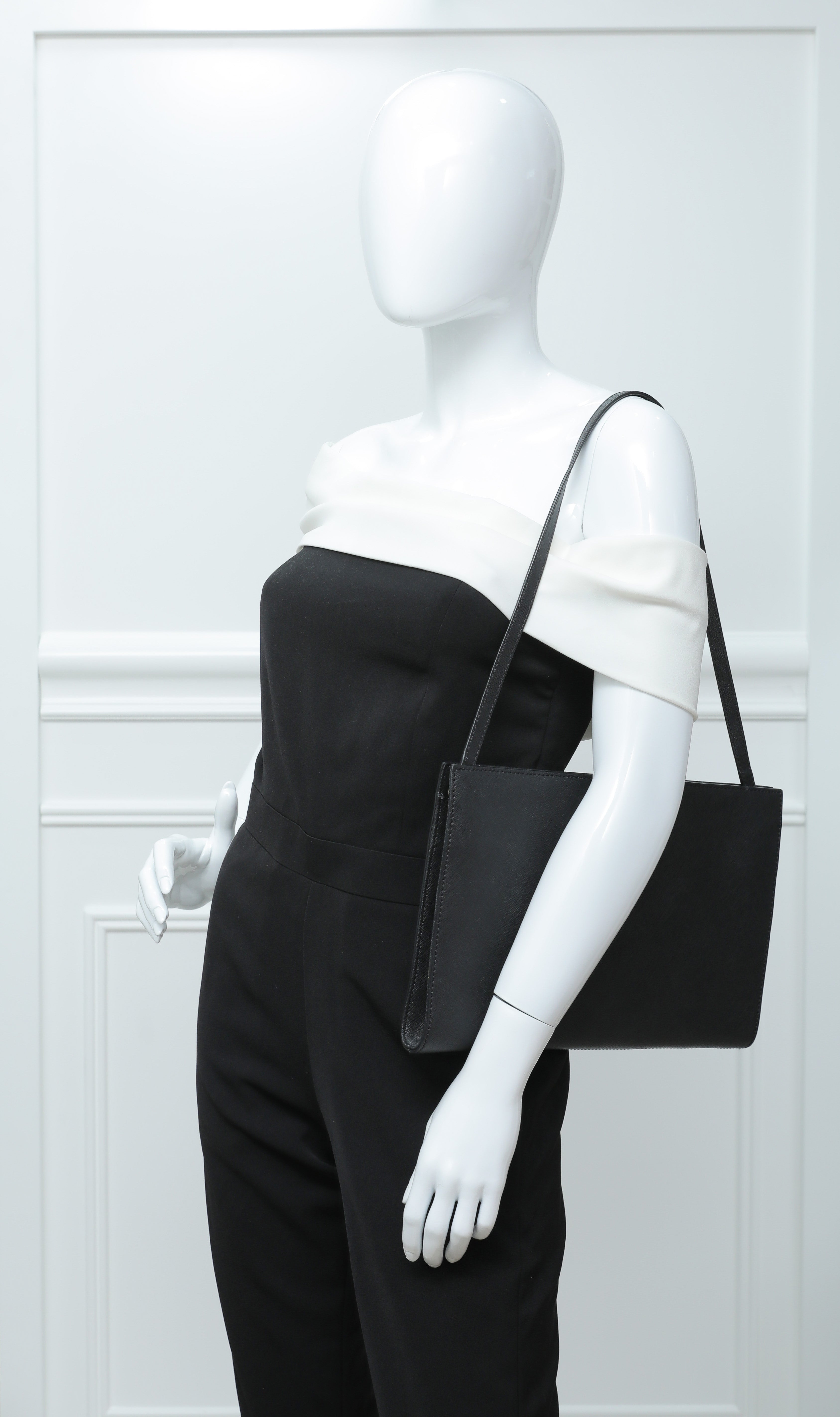 Michael Kors Black Tilda Crossbody Clutch