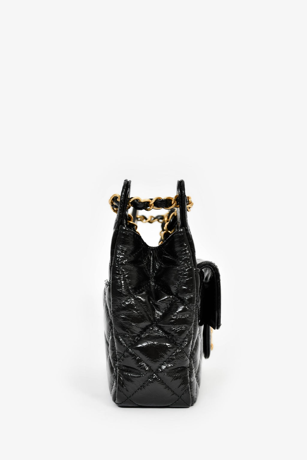 Chanel™ 2023 Black Patent Leather 'Wavy' CC Shoulder Bag
