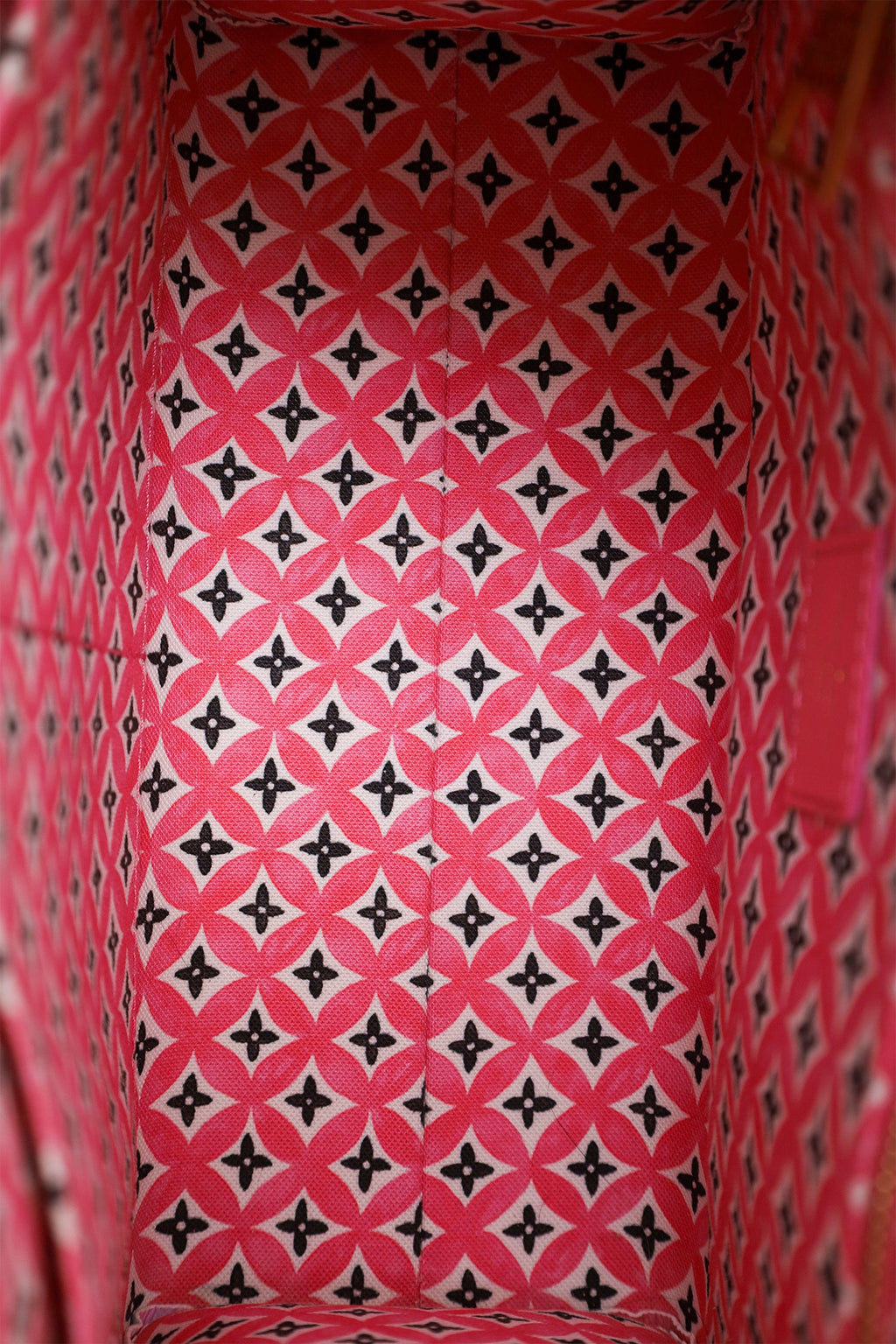 Louis Vuitton 2023 Limited Edition White/Pink Giant Monogram 'OnTheGo' PM Tote
