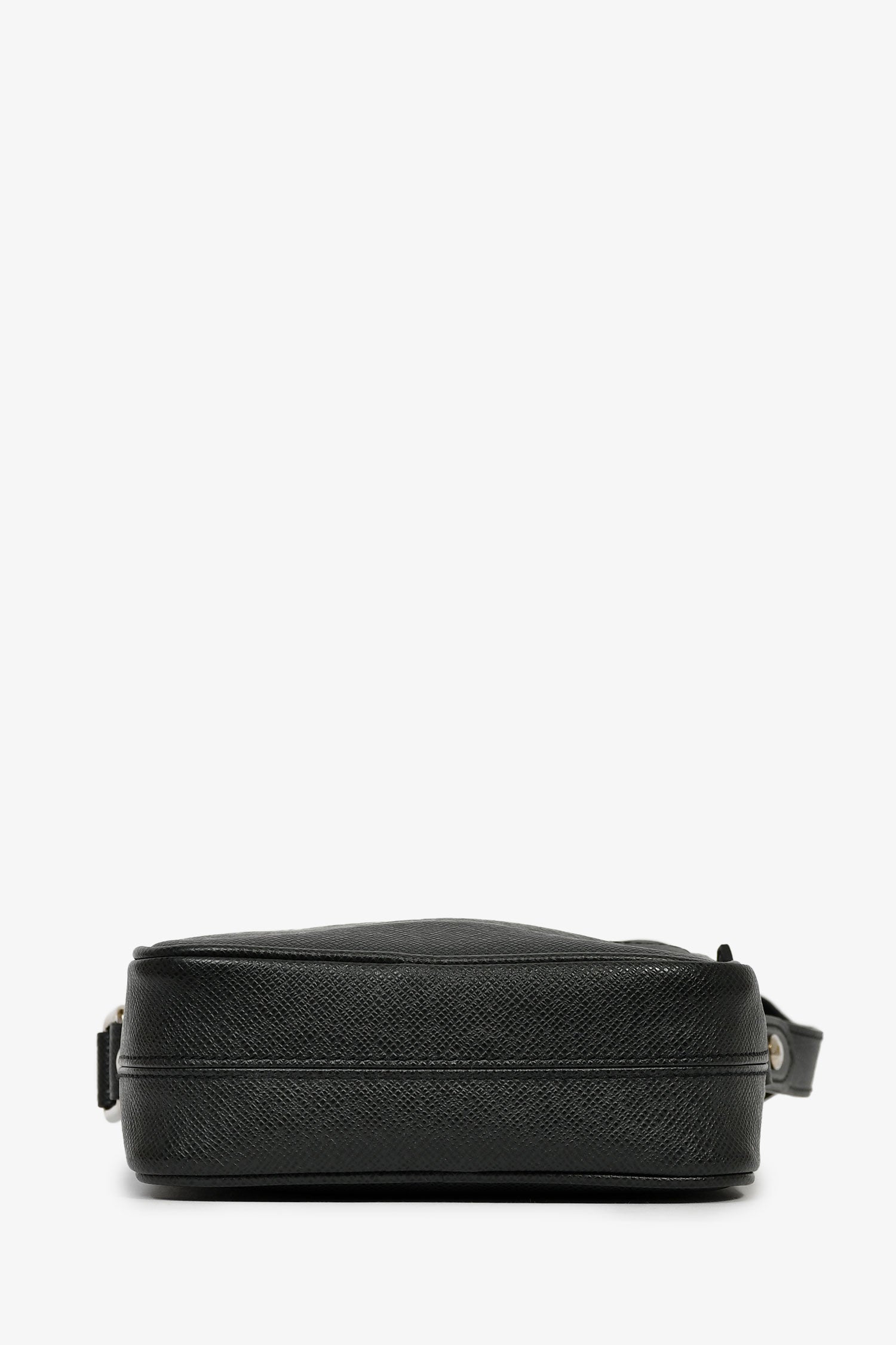 Louis Vuitton 2009 Black Taiga Leather Dimitri Messenger Bag