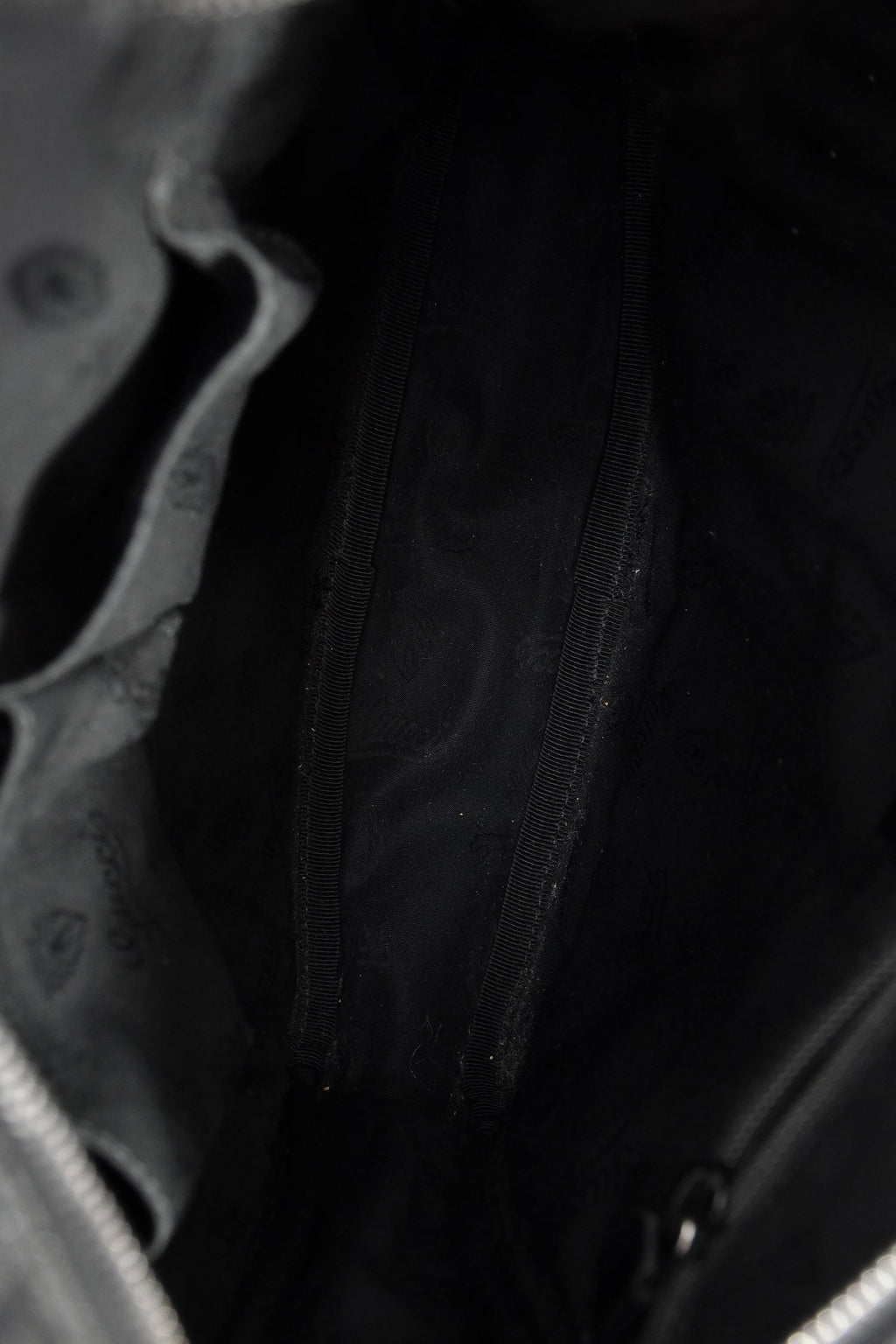 Gucci Black GG Imprime Messenger Bag
