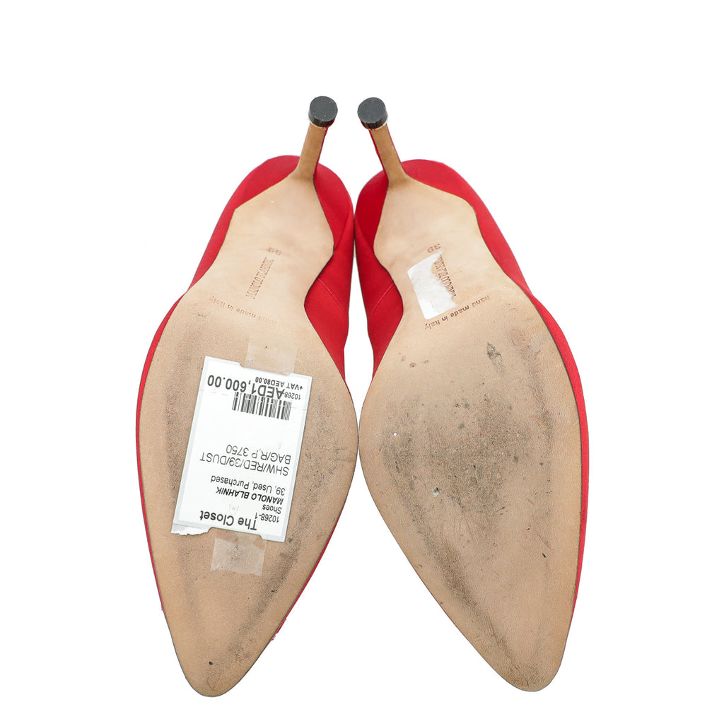 Manolo Blahnik Red Satin Hangisi Pumps 39